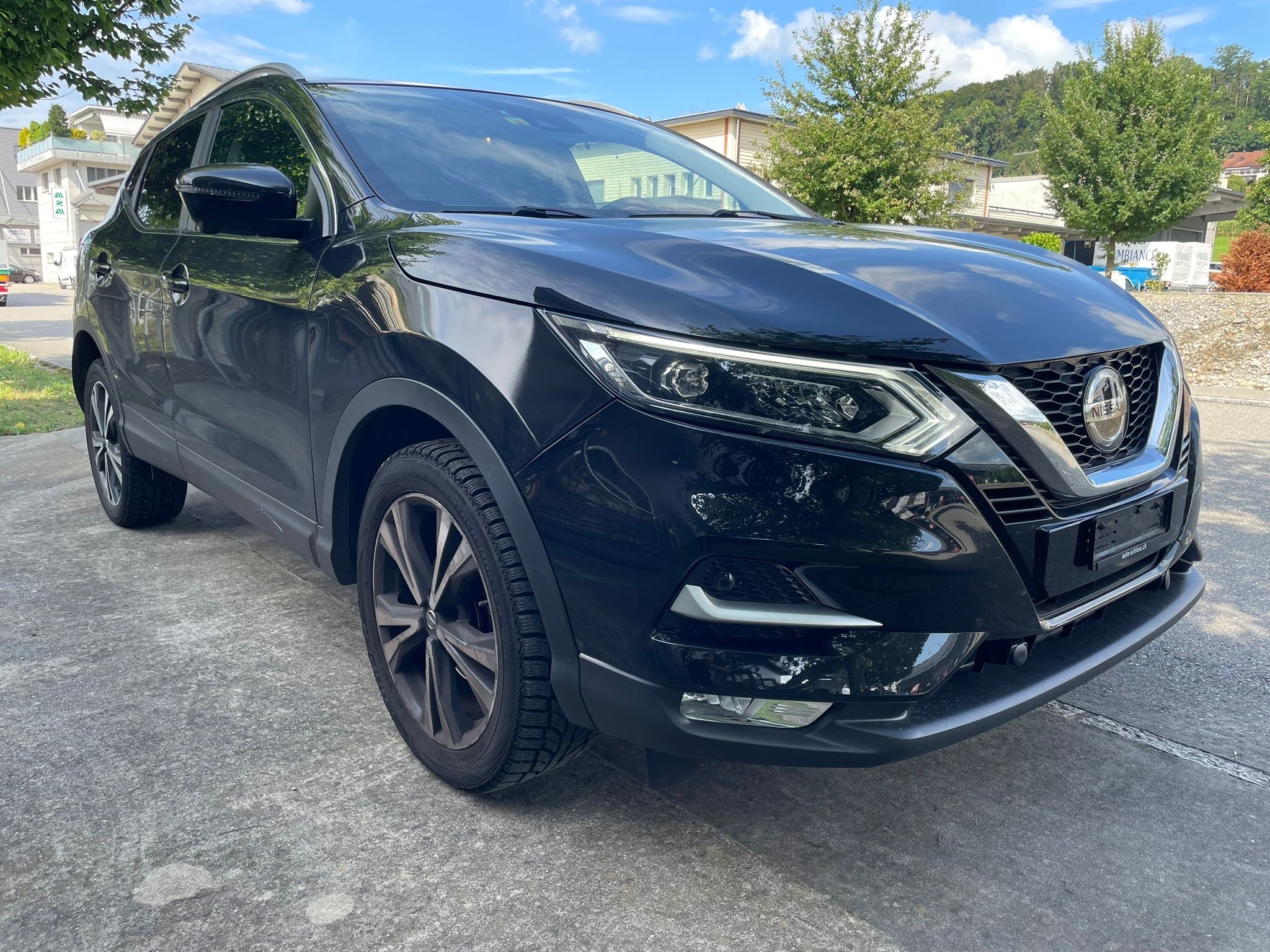 NISSAN Qashqai 1.2 DIG-T N-Connecta Xtronic CVT