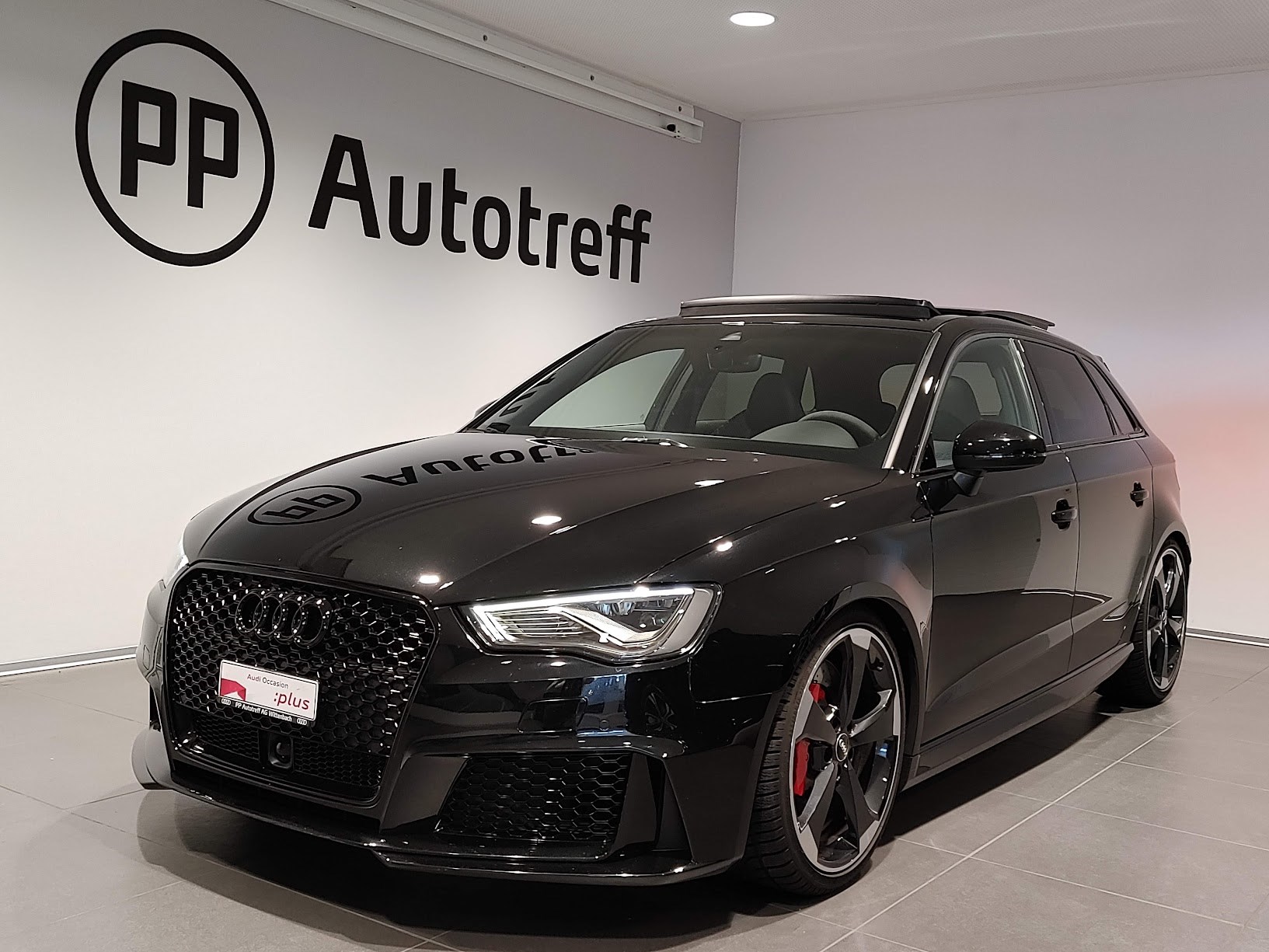 AUDI RS3 2.5 TSI quattro S-tronic