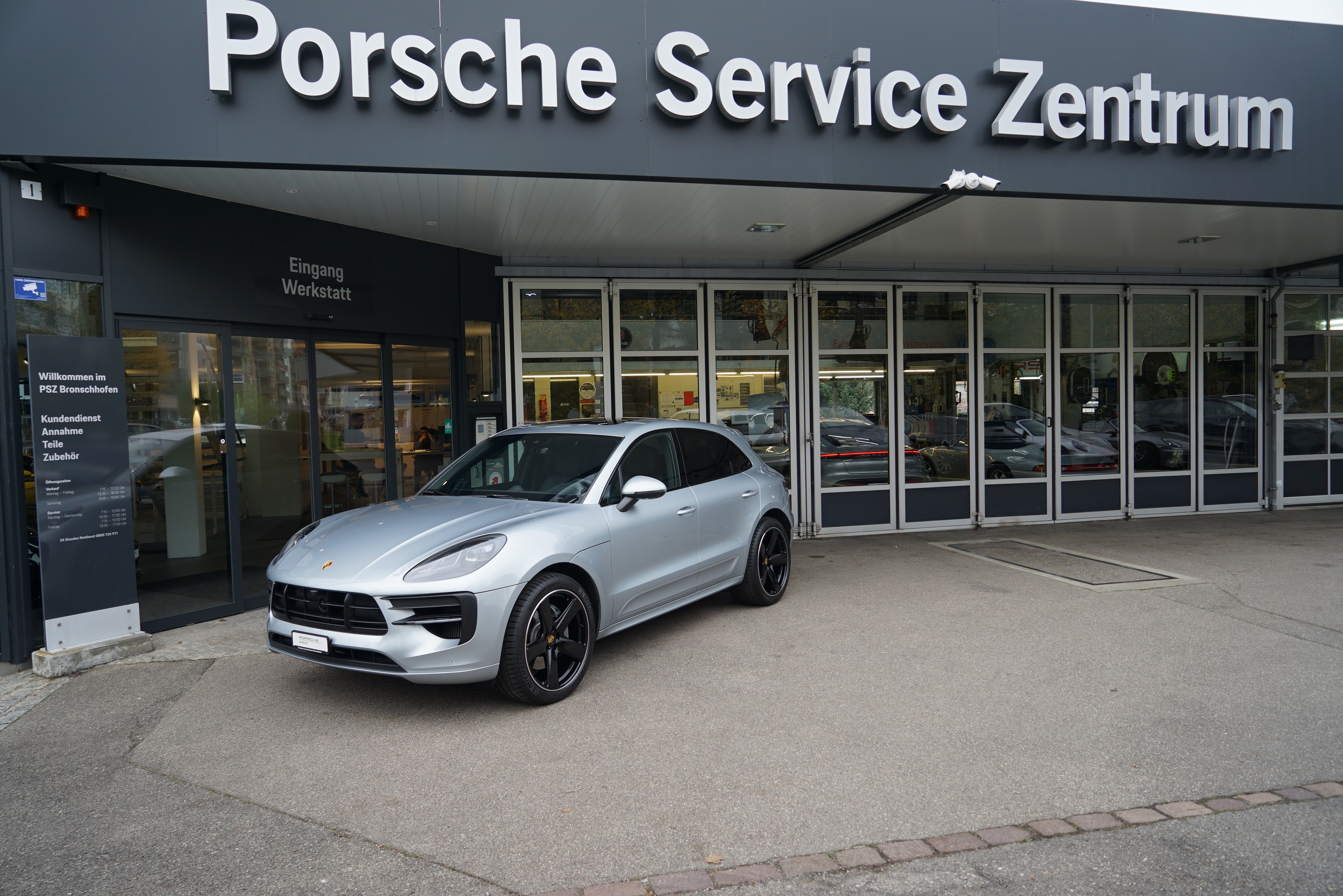 PORSCHE Macan S PDK