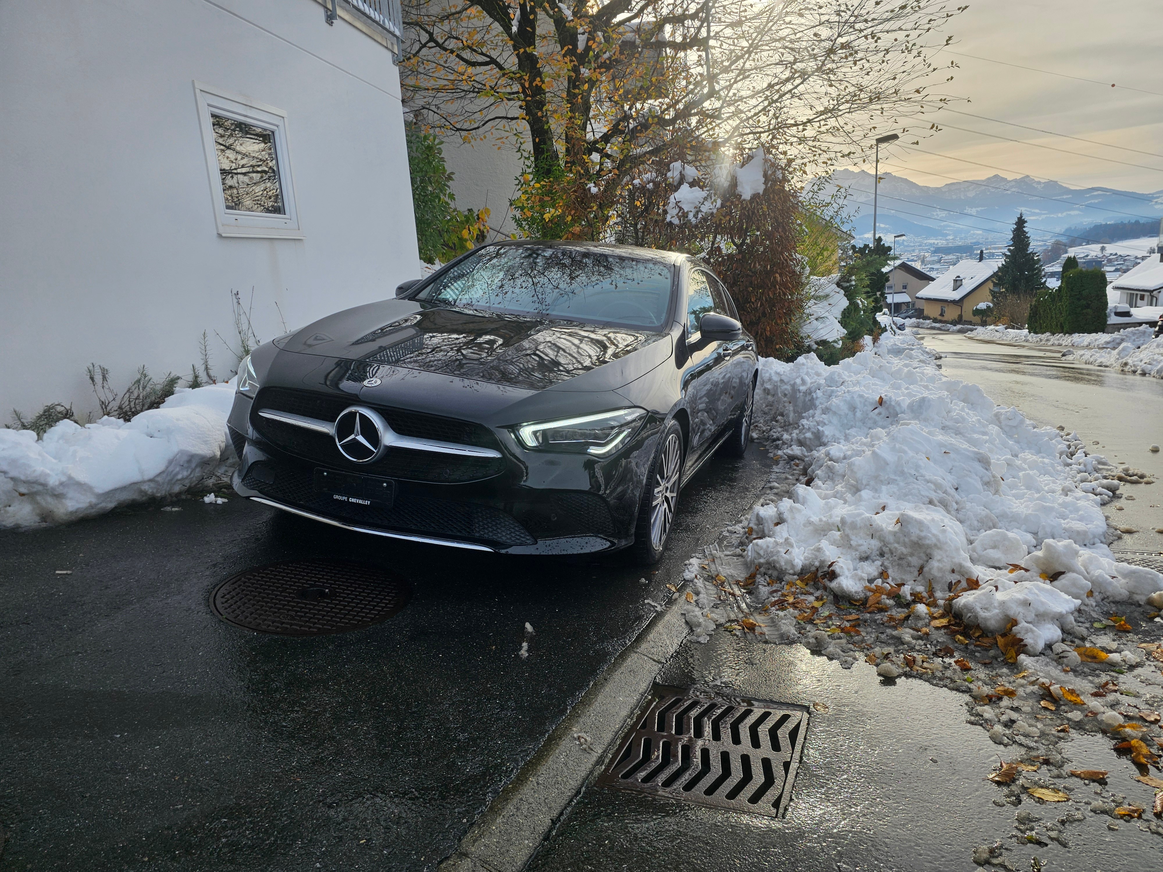 MERCEDES-BENZ CLA Shooting Brake 180 7G-DCT Progressive