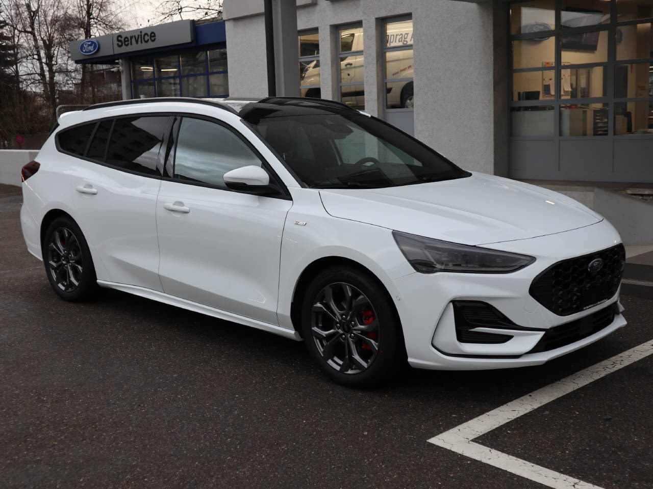 FORD Focus Station Wagon 1.0i EcoB Hybrid 155 ST-Line X