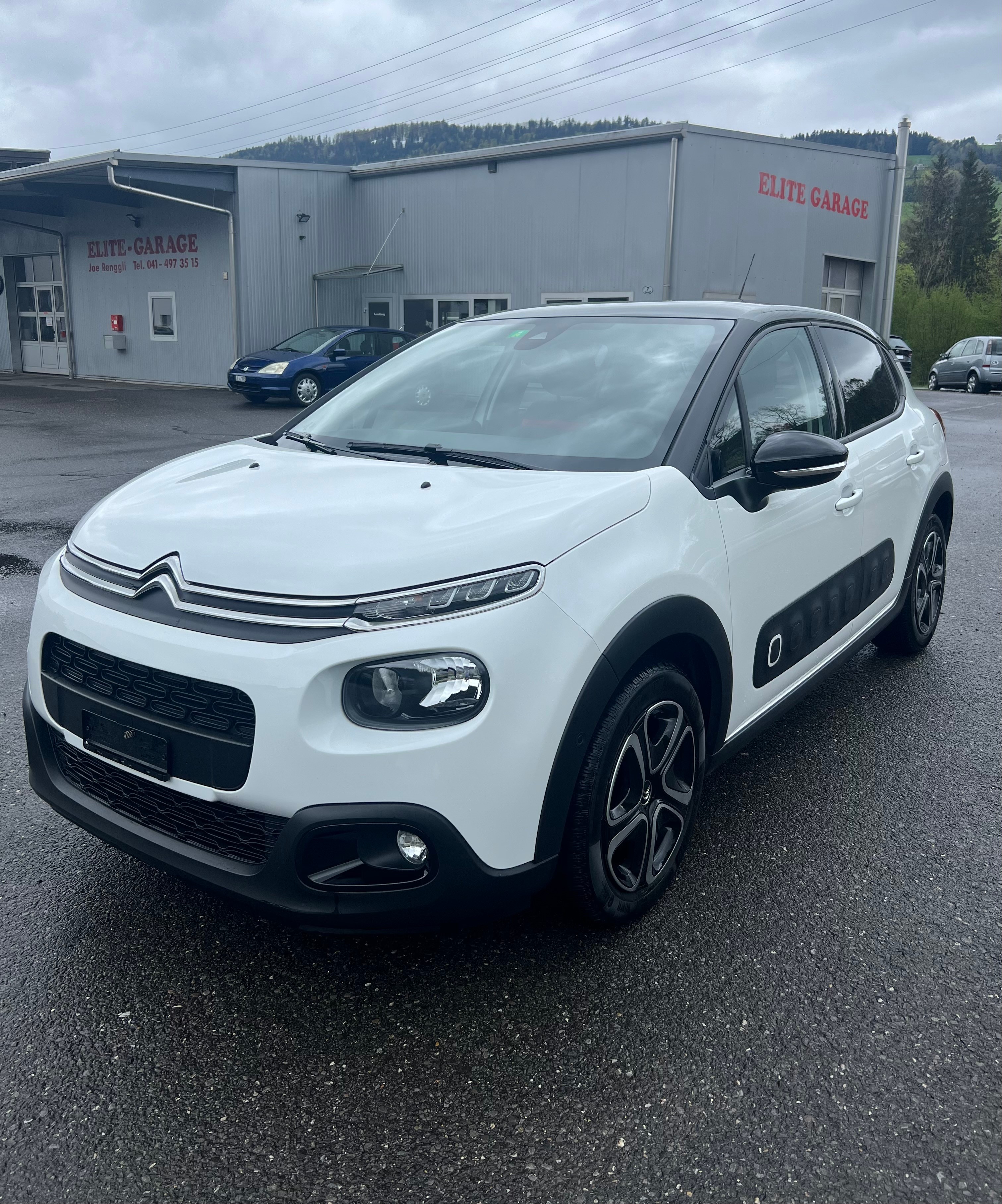 CITROEN C3 1.2i PureTech Shine EAT