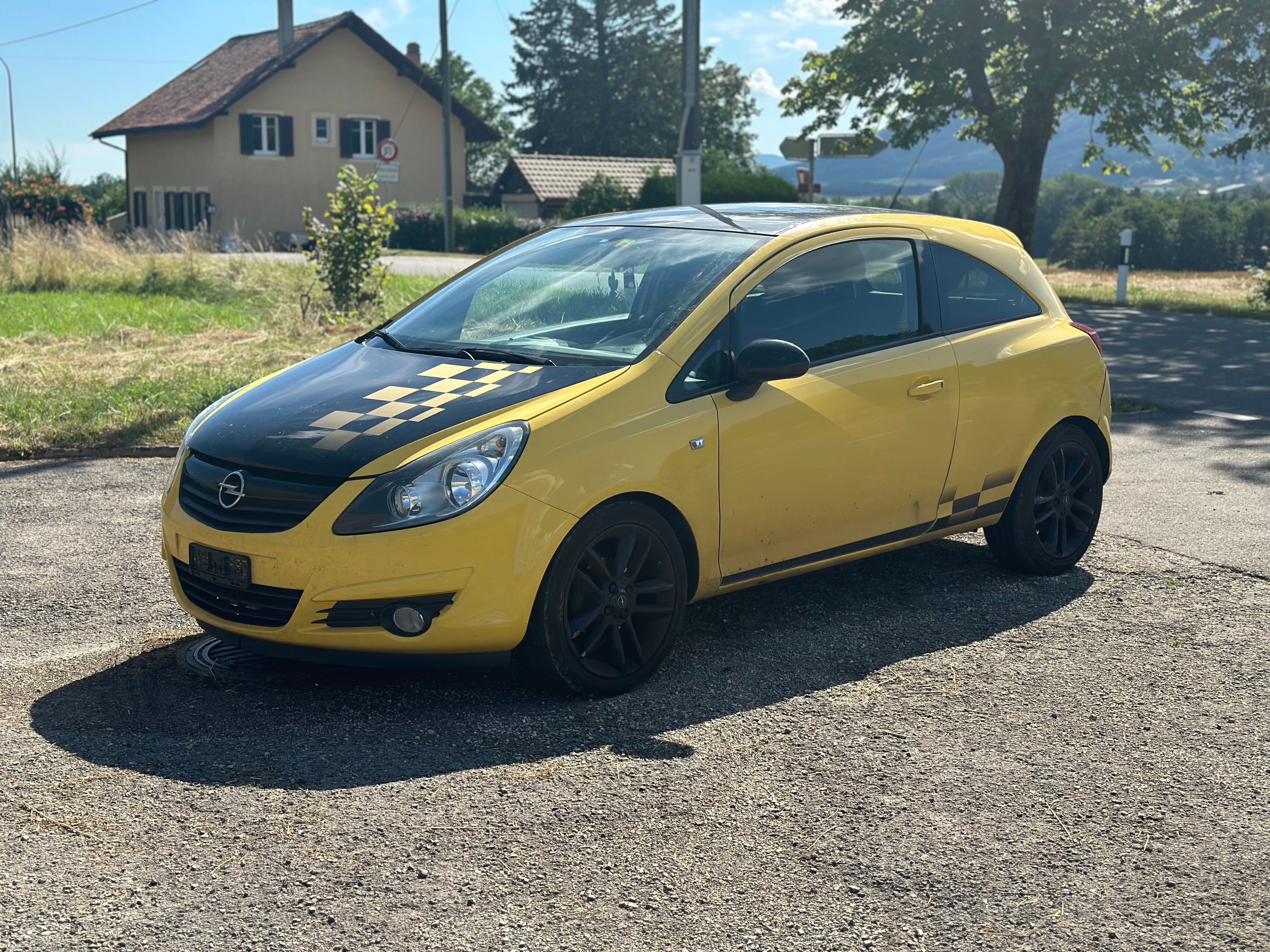 OPEL Corsa 1.4 TP Color Edition