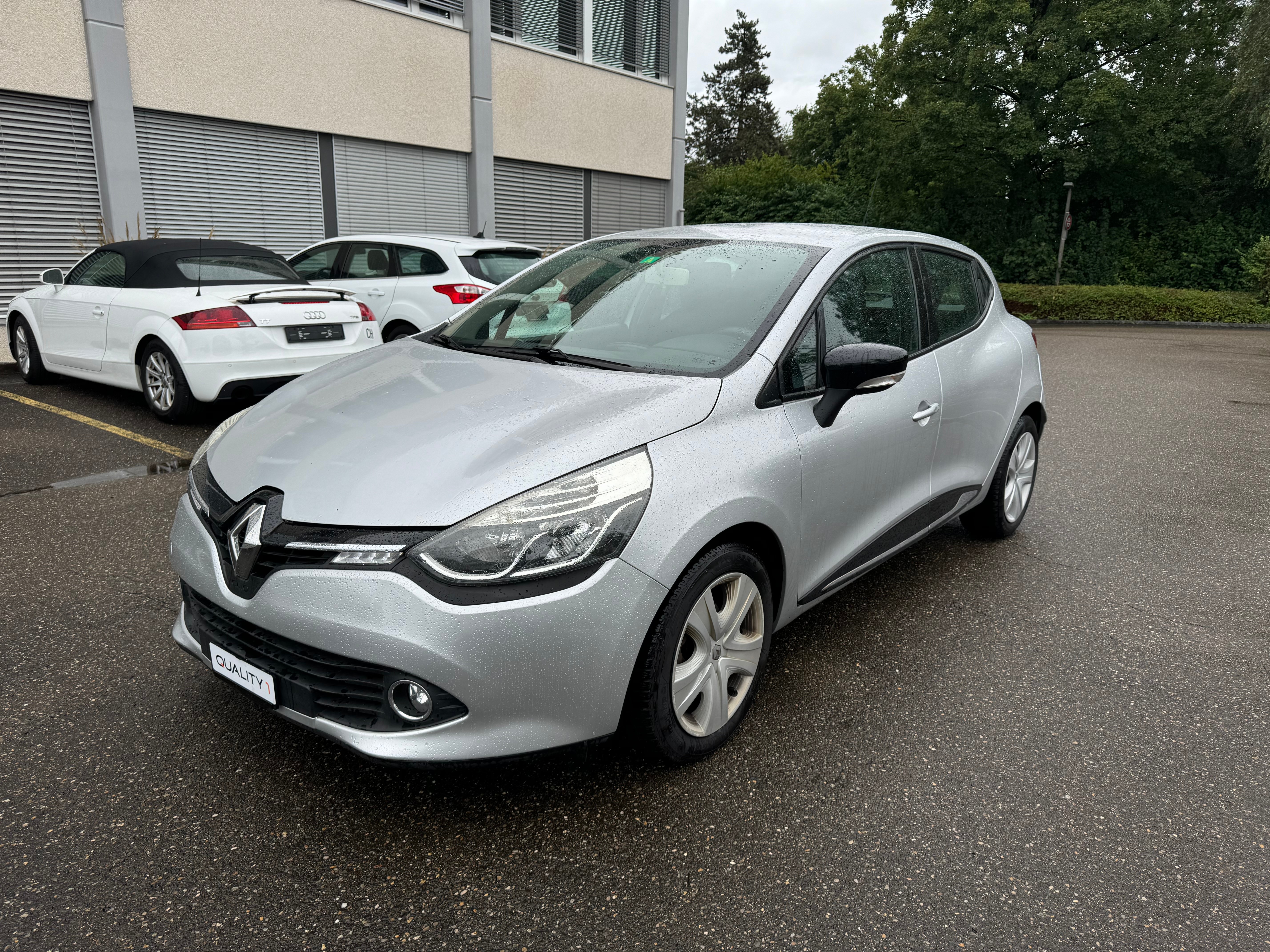 RENAULT Clio 1.2 16V Authentique