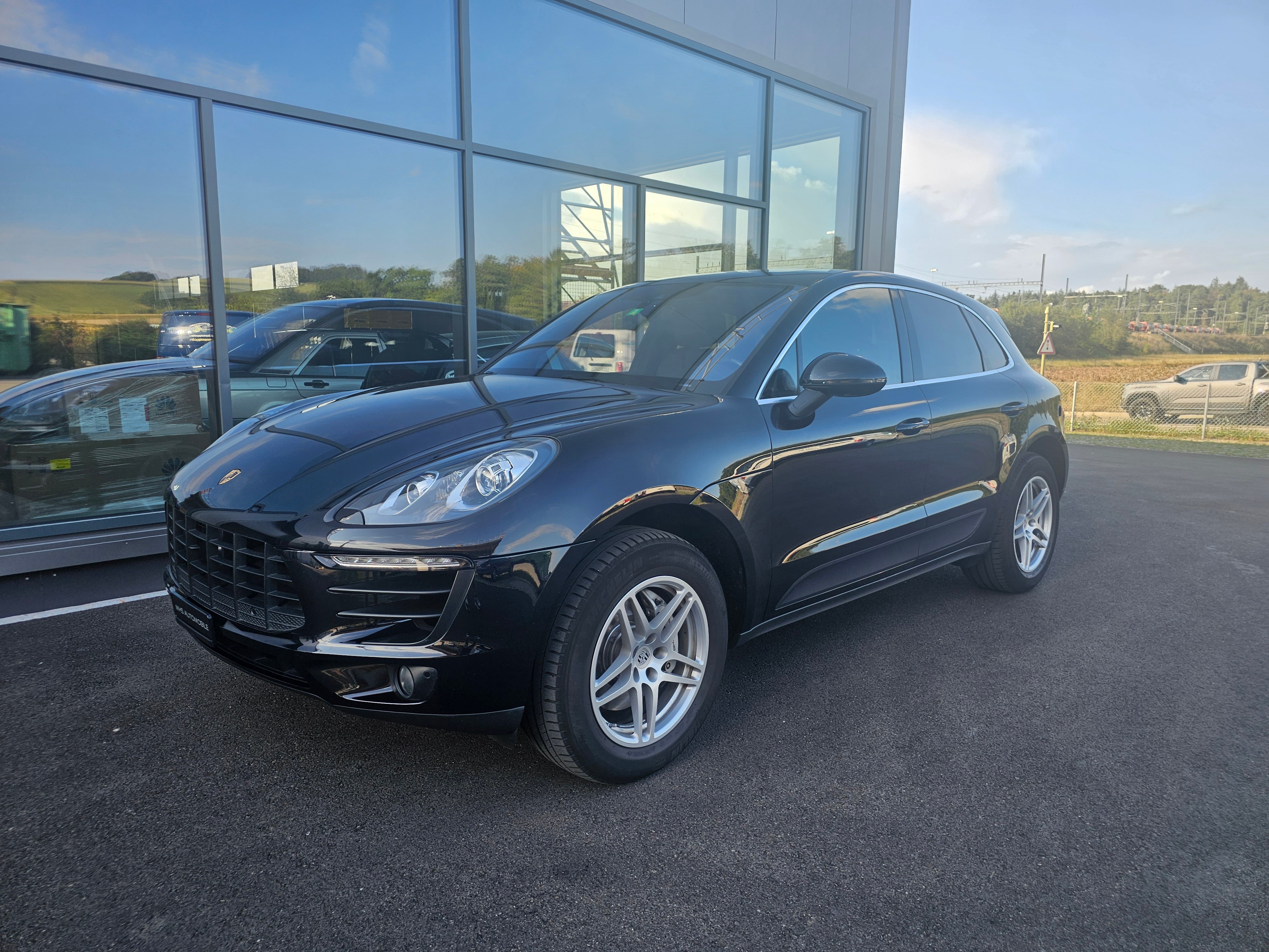 PORSCHE Macan S PDK