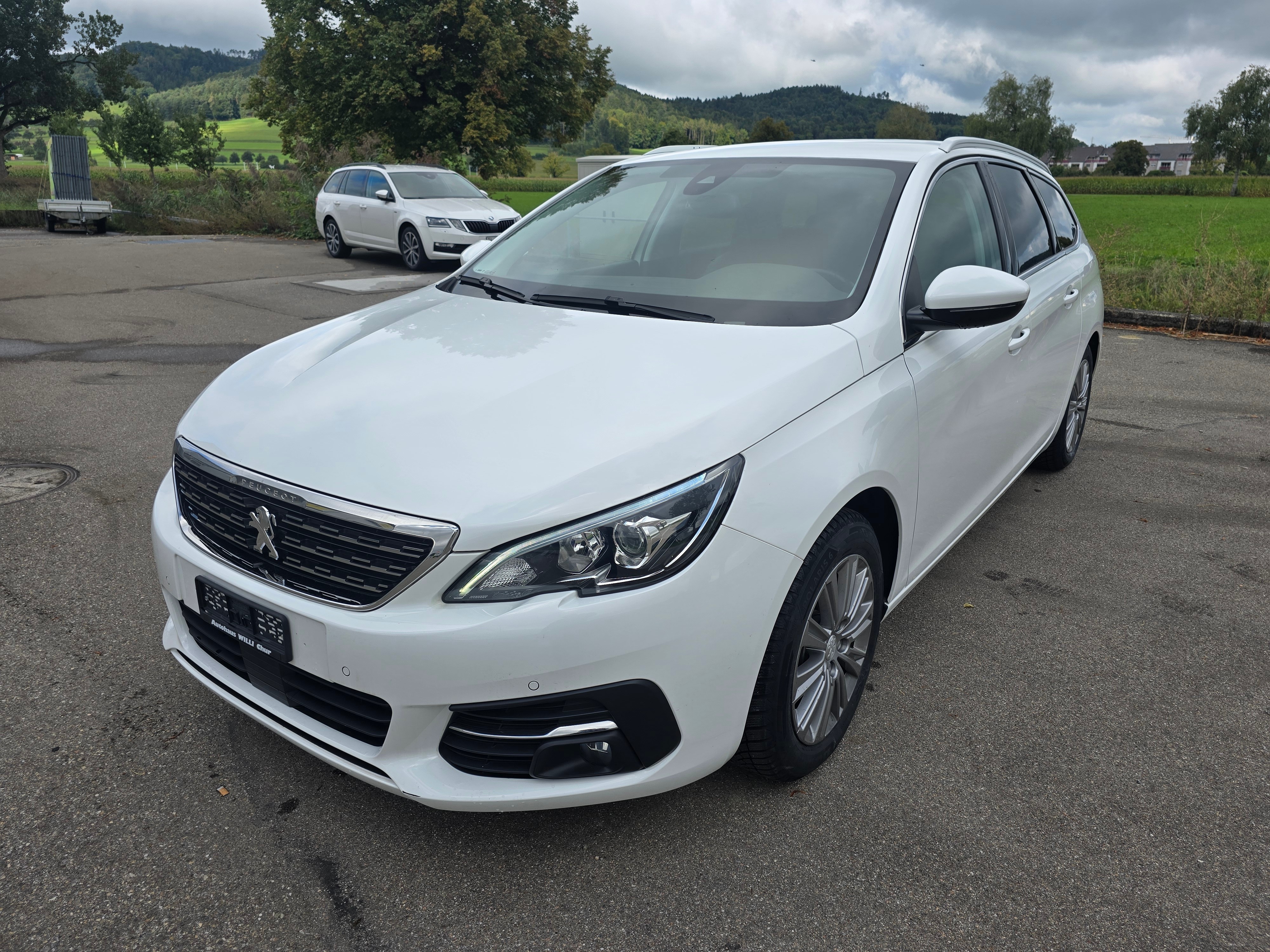 PEUGEOT 308 SW 1.5 BlueHDI Allure Pack EAT8*TOP-ZUSTAND*Frsch ab MFK