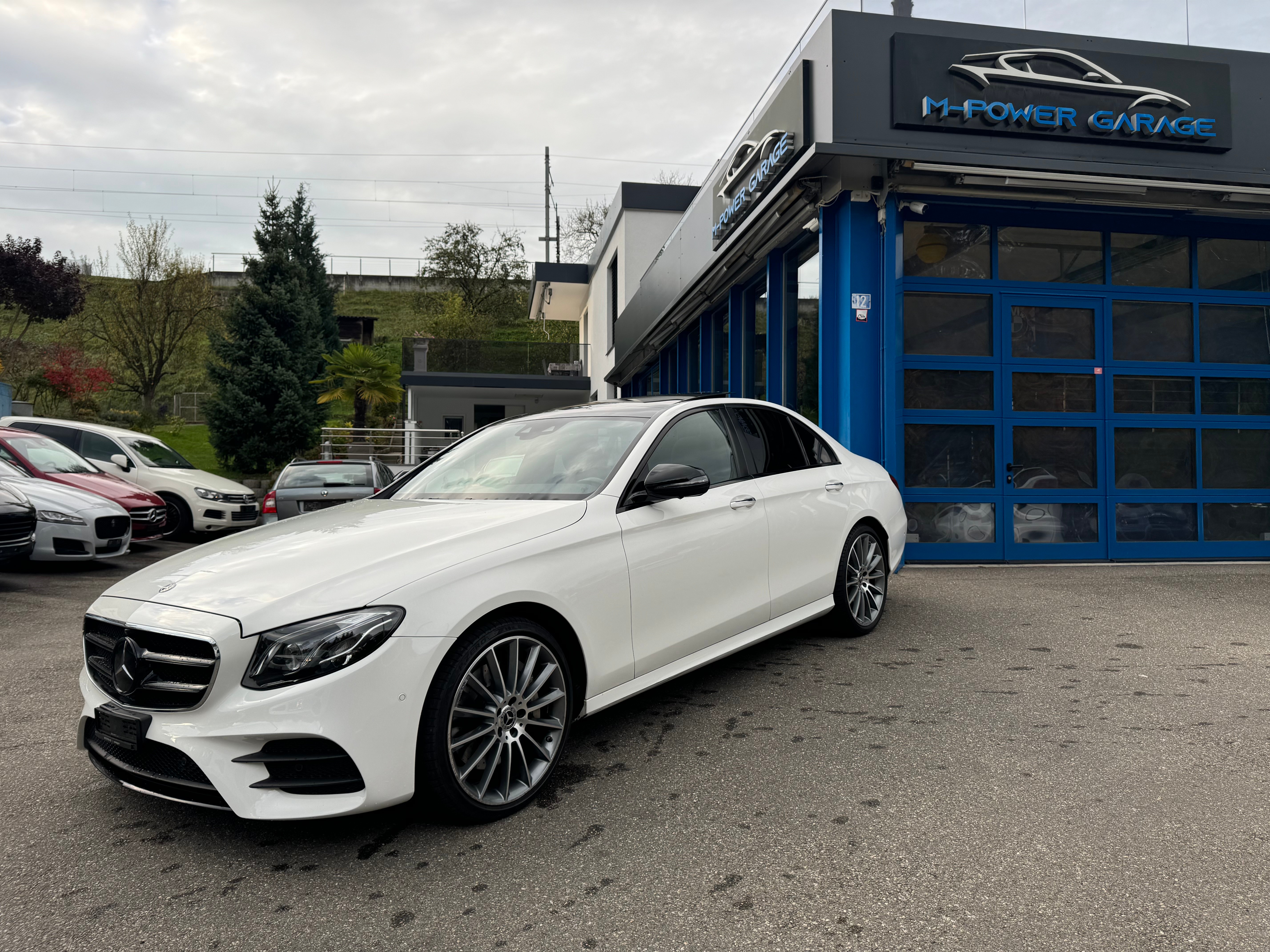 MERCEDES-BENZ E 350 d AMG Line 9G-Tronic