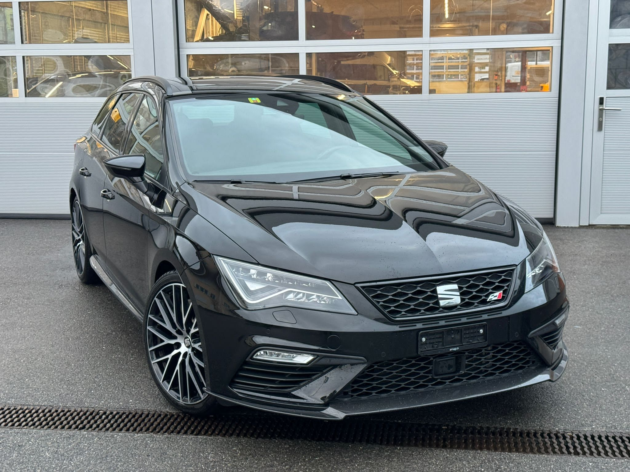 SEAT Leon ST 2.0 TSI Cupra 370 4 Drive DSG