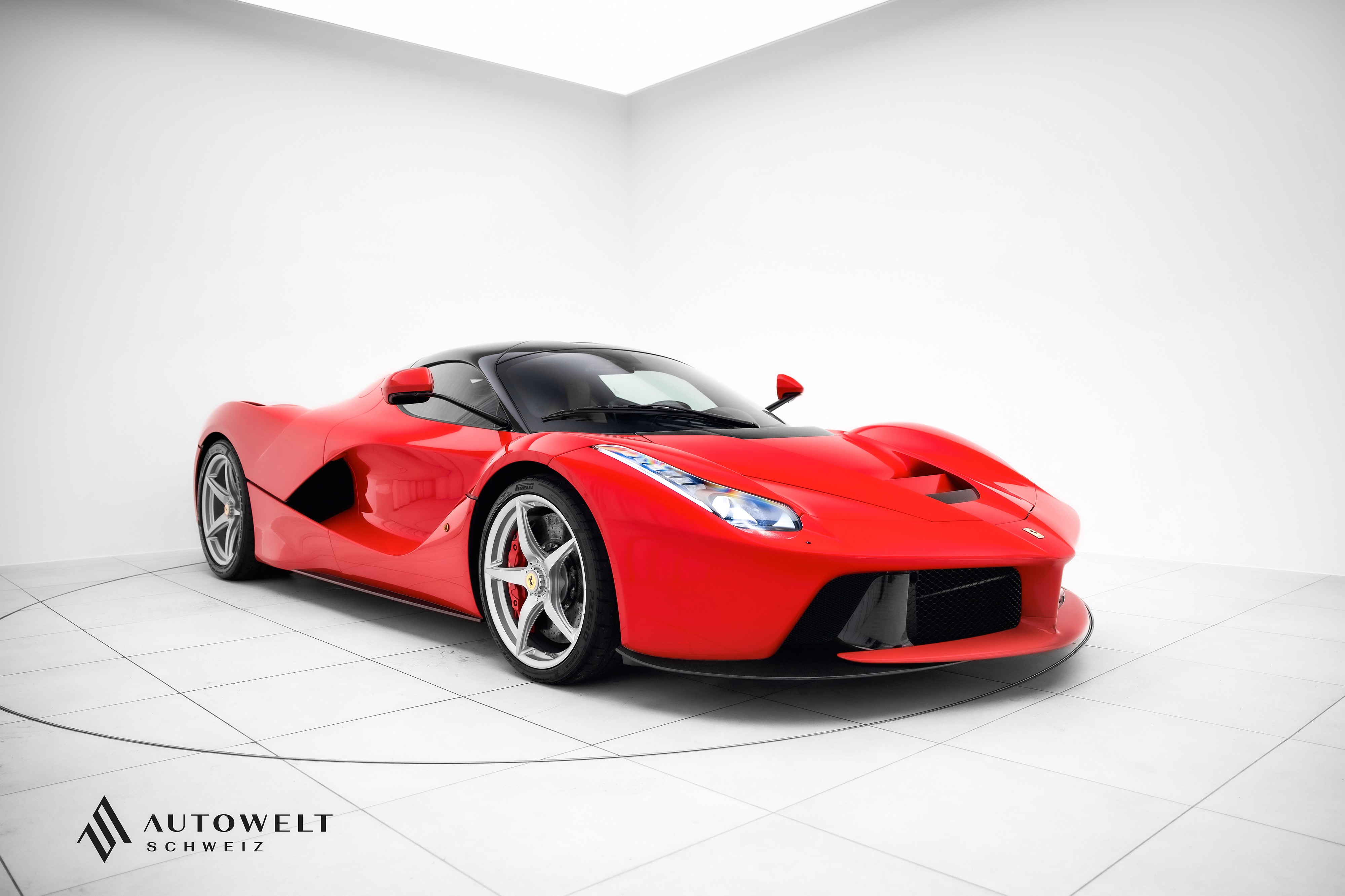 FERRARI LaFerrari