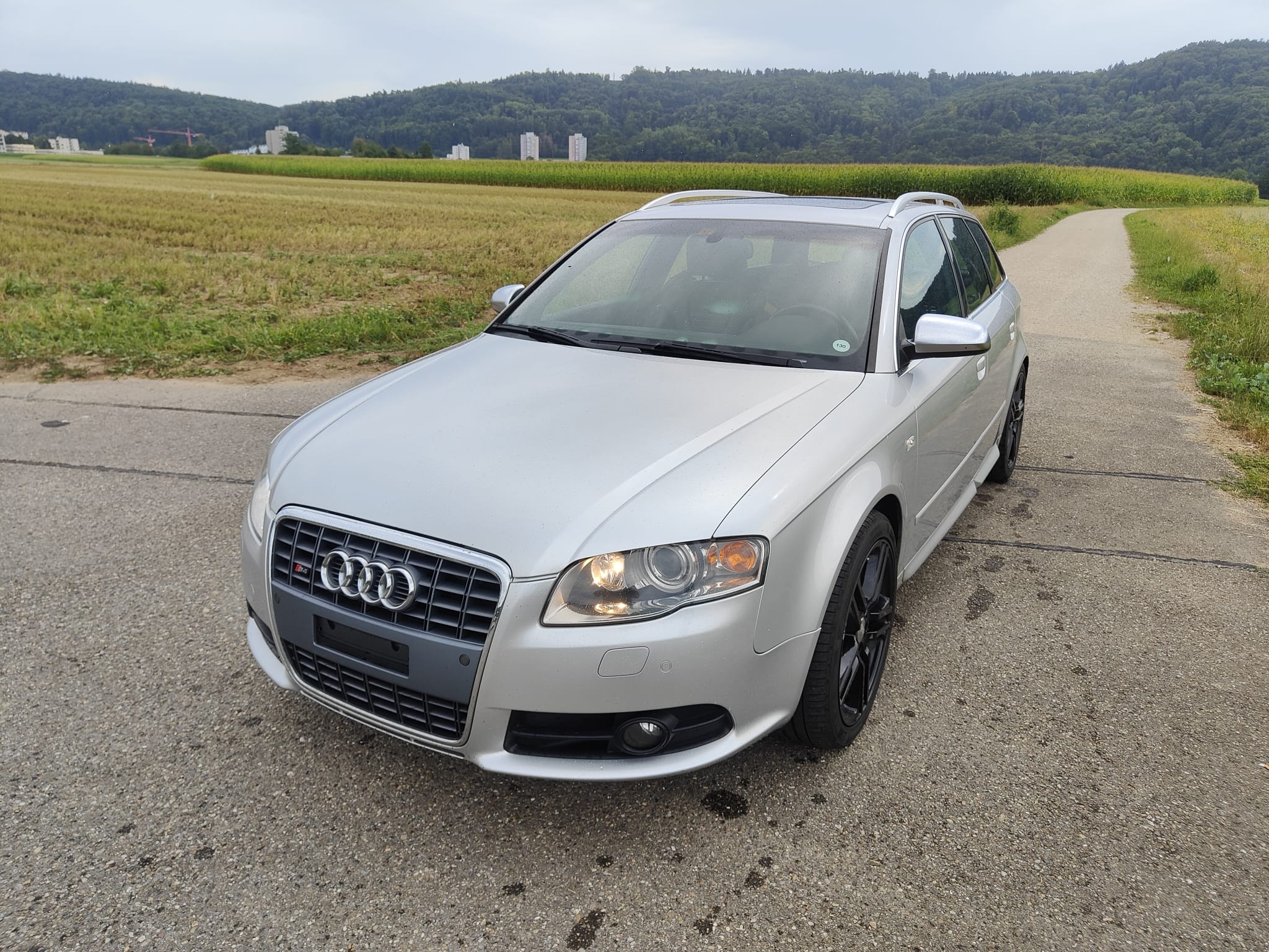 AUDI S4 Avant 4.2 V8 quattro