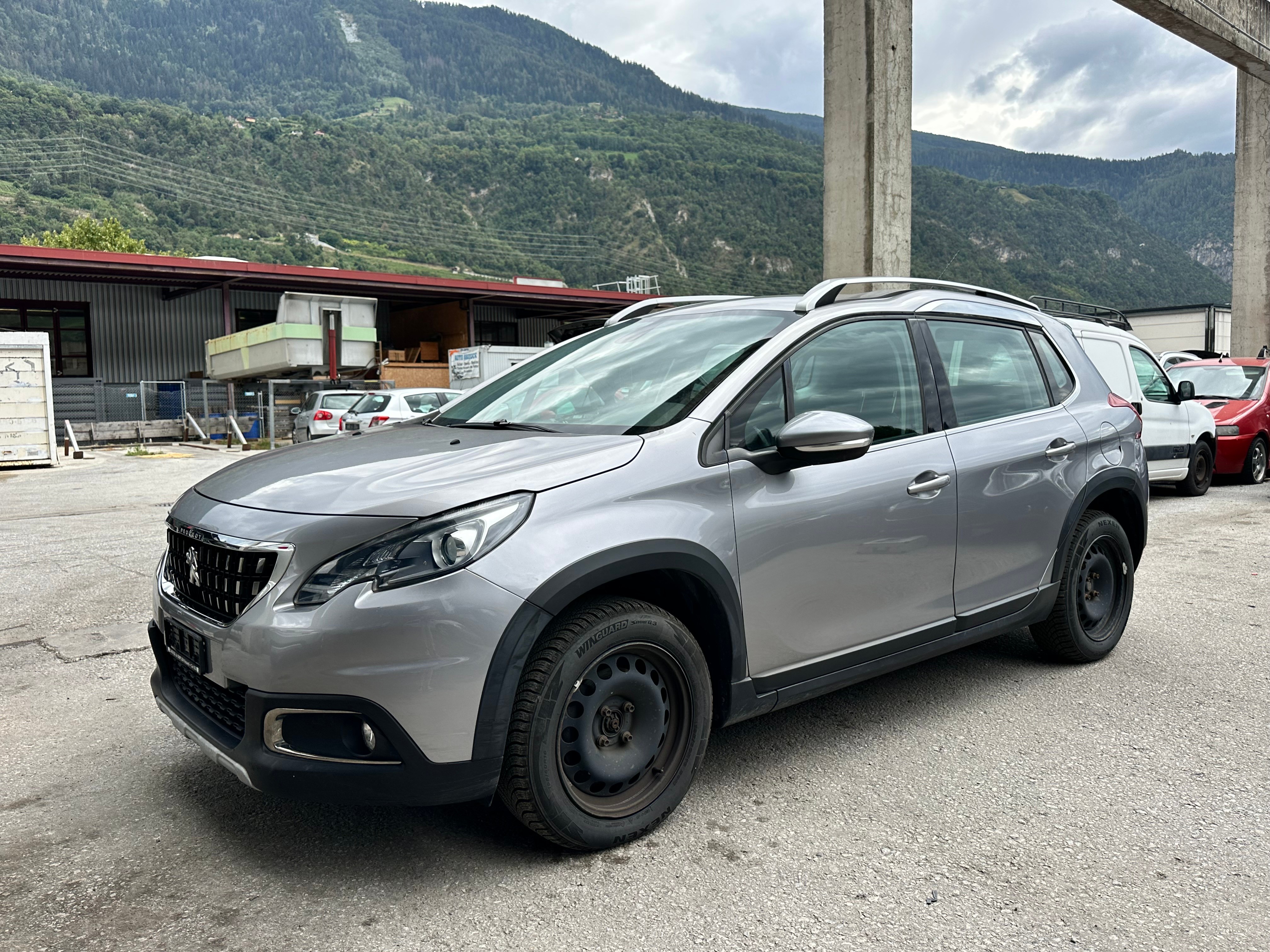 PEUGEOT 2008 1.6 BlueHDi Allure