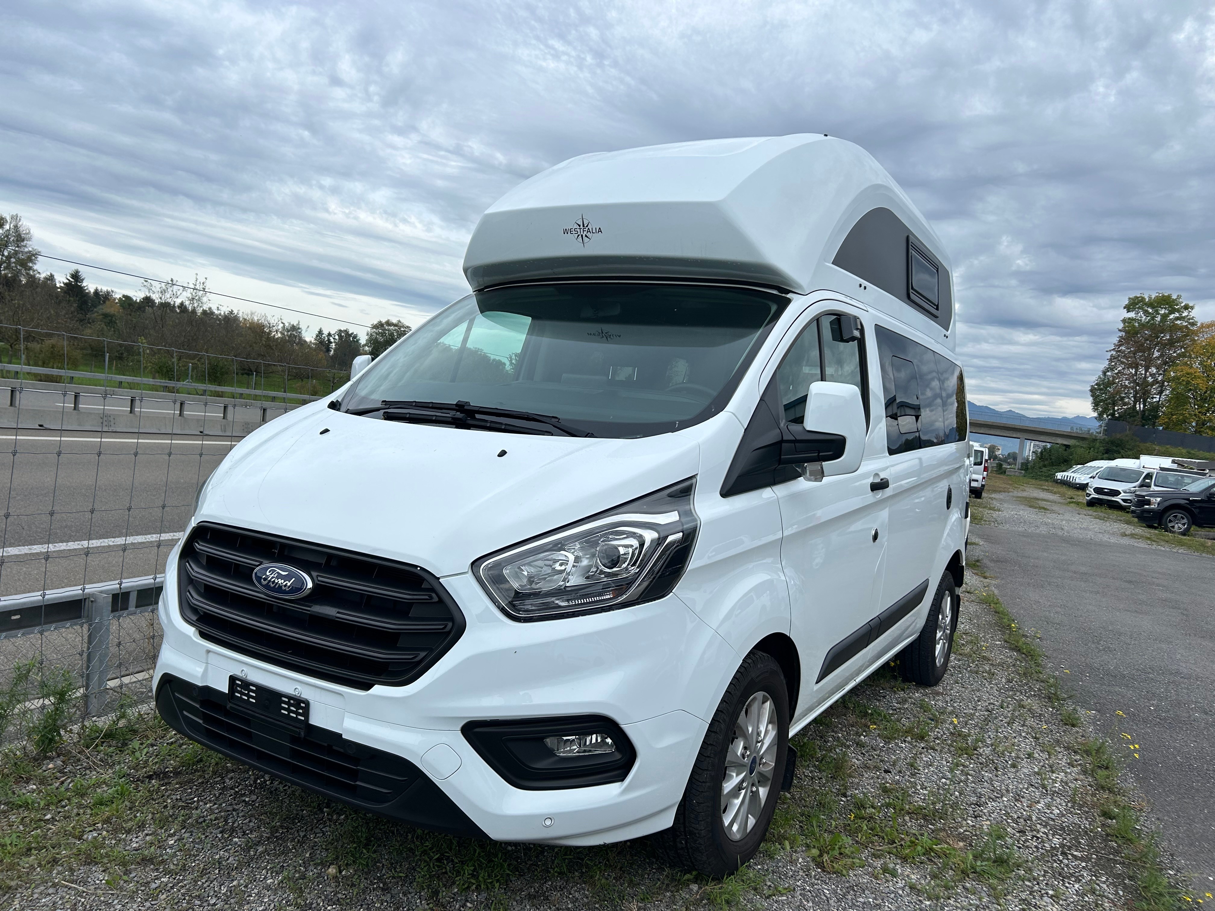 FORD Transit Custom 320 L1H1 Camper