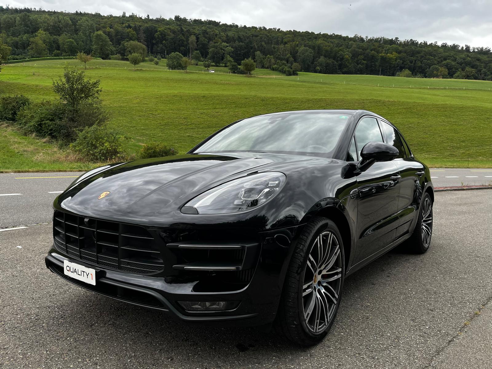 PORSCHE Macan Turbo Exclusive Performance Edition PDK