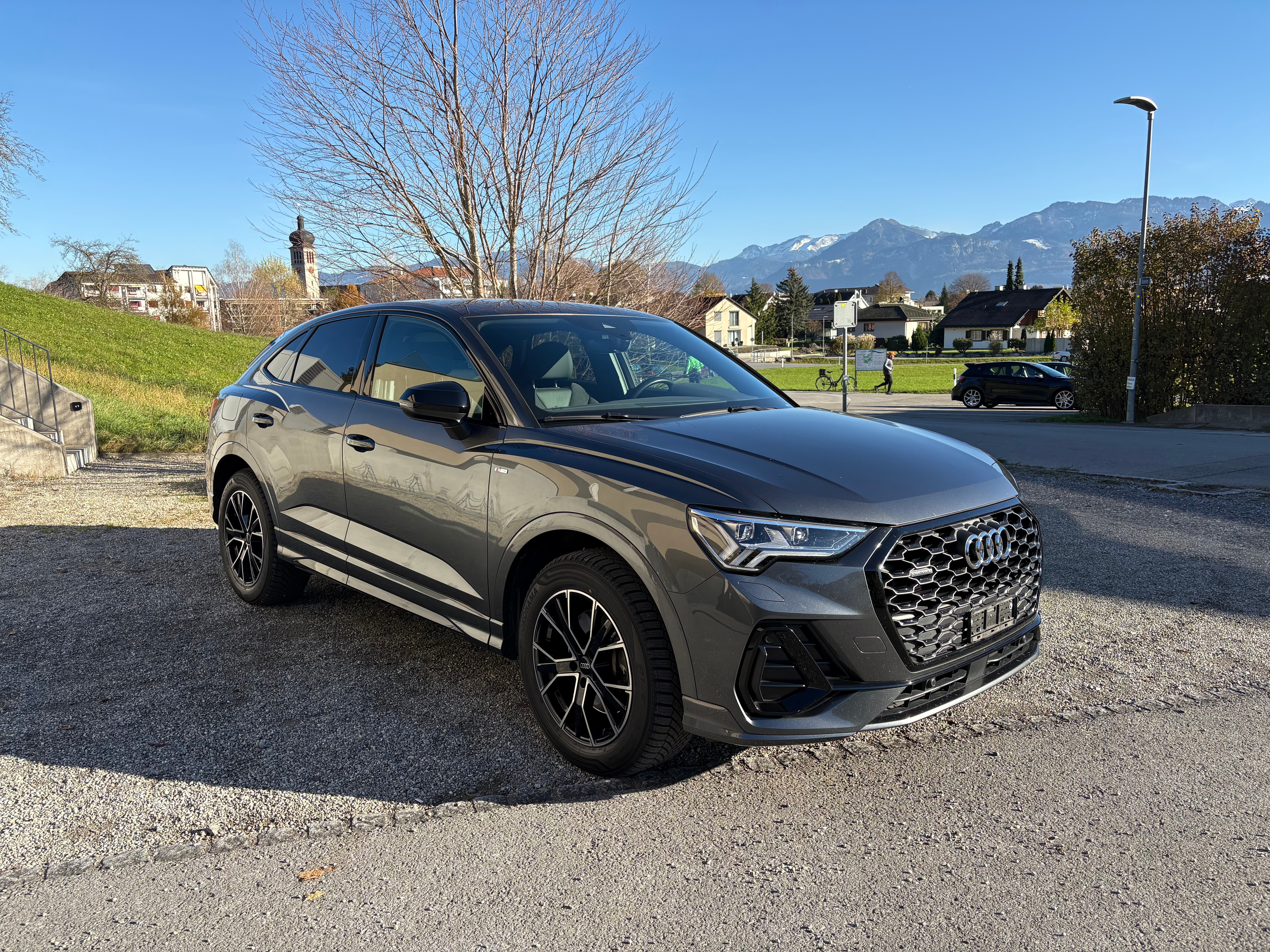 AUDI Q3 Sportback 40 TDI S line Attraction quattro