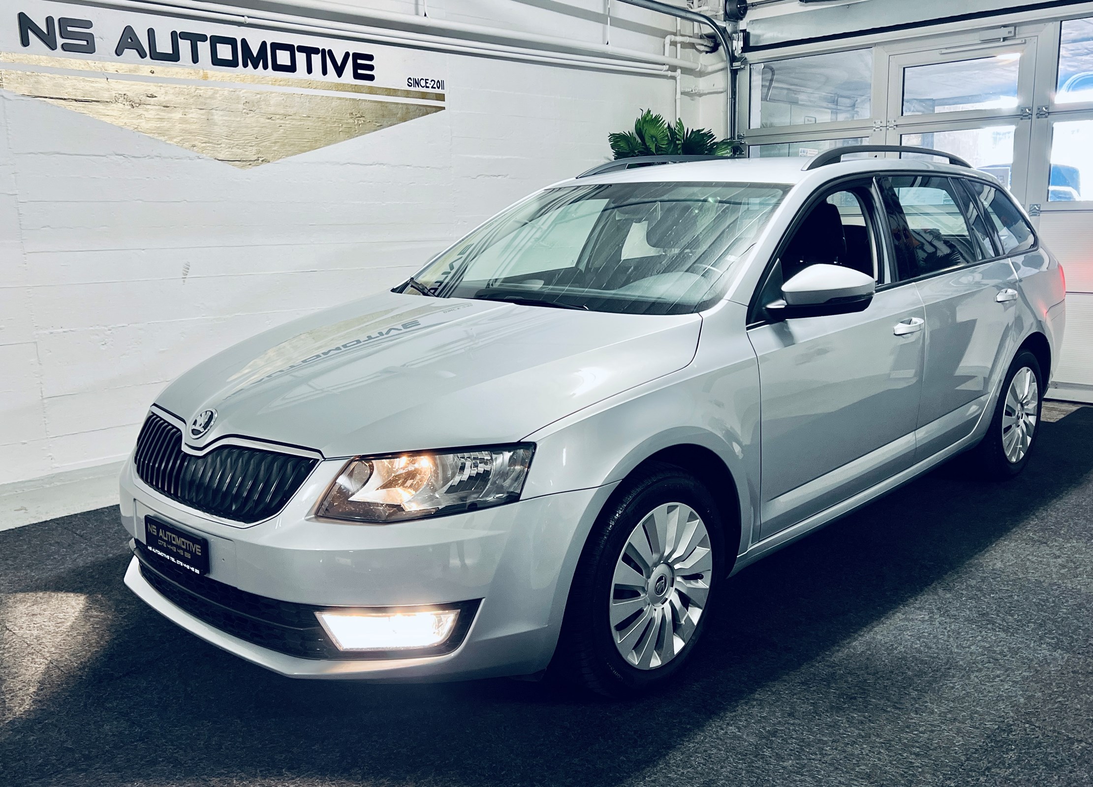 SKODA Octavia Combi 1.6 TDI Elegance DSG