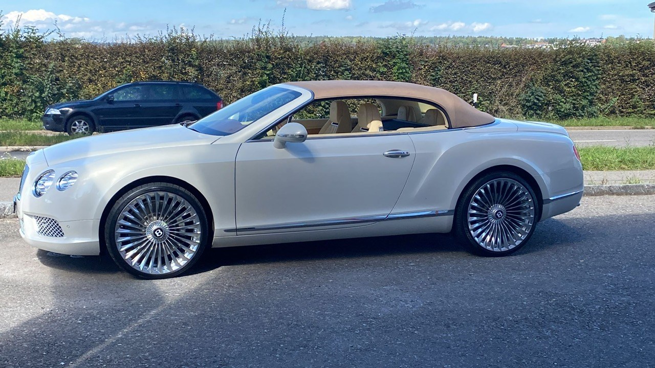 BENTLEY Continental GTC 4.0 V8