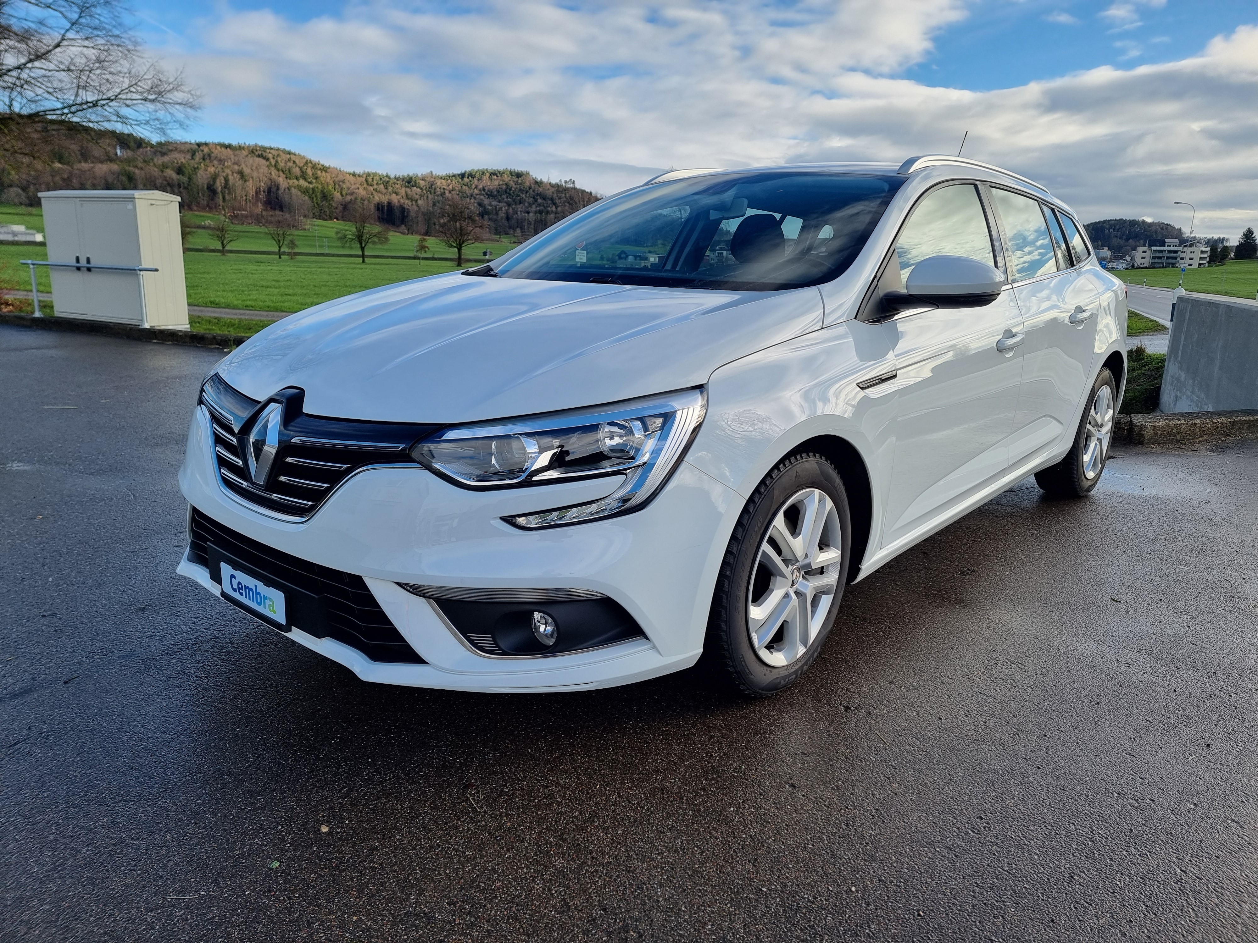 RENAULT Mégane Grandtour 1.5 dCi Business EDC AB:MFK und Service,8-Fachbereift,Spurhaterassistent.