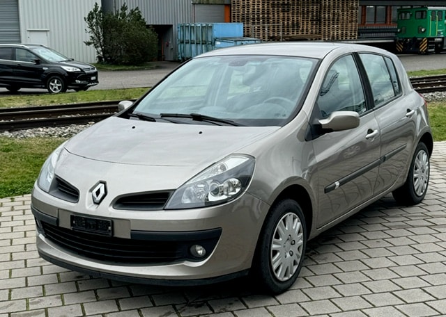 RENAULT Clio 1.2 16V Turbo Dynamique