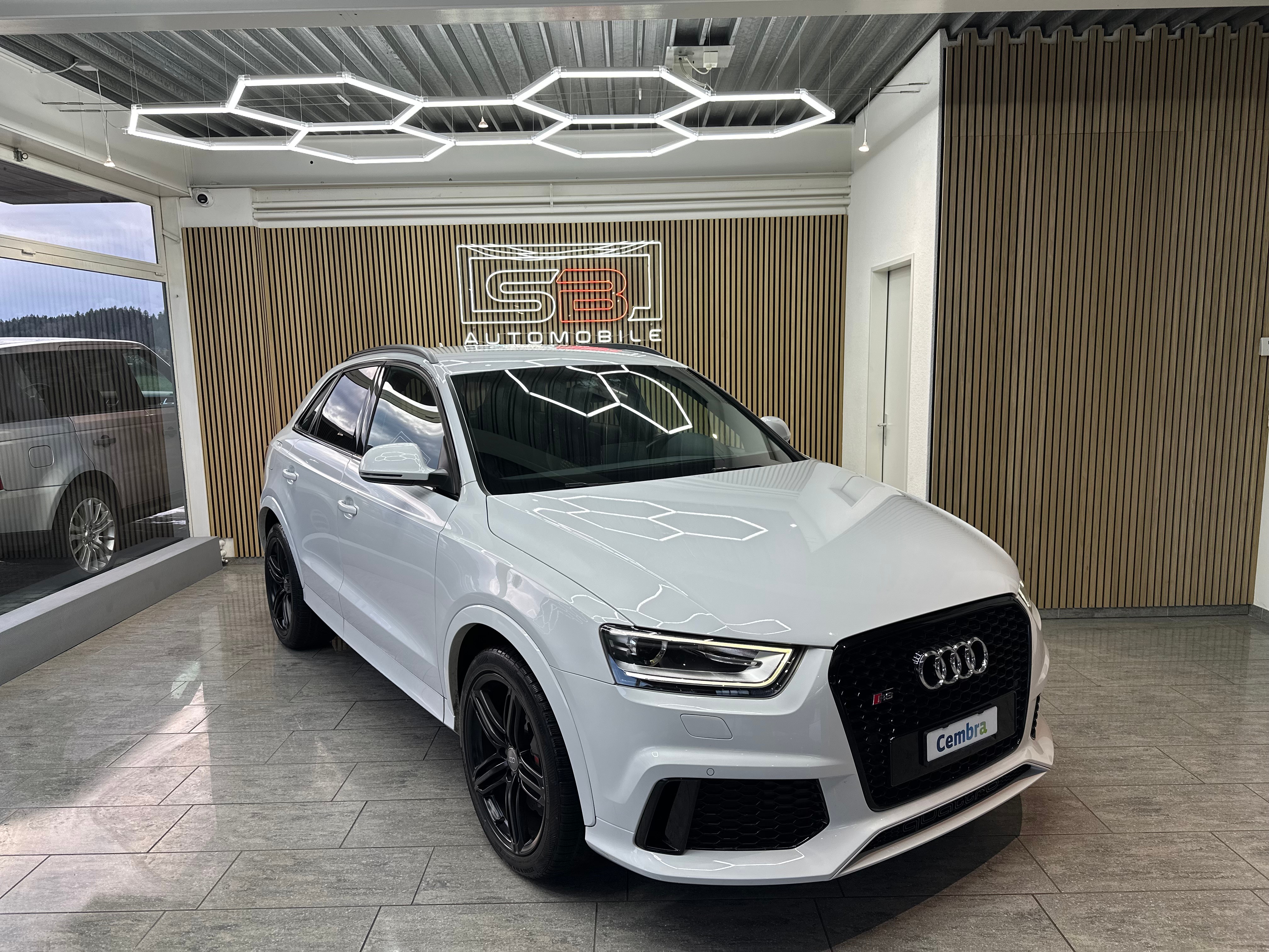 AUDI RS Q3 2.5 TFSI quattro S-tronic