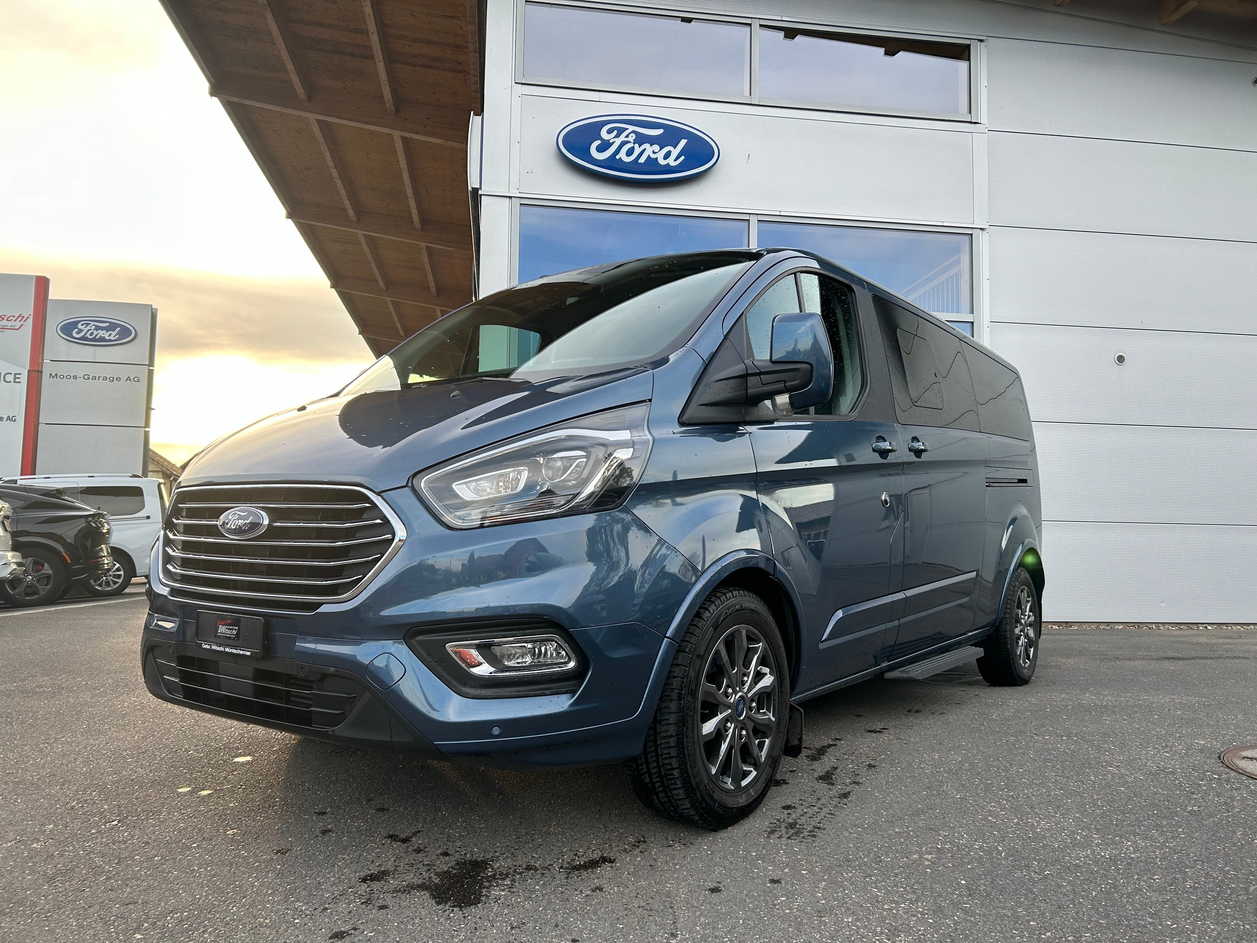 FORD Tourneo Custom 320 L2H1 Titanium A