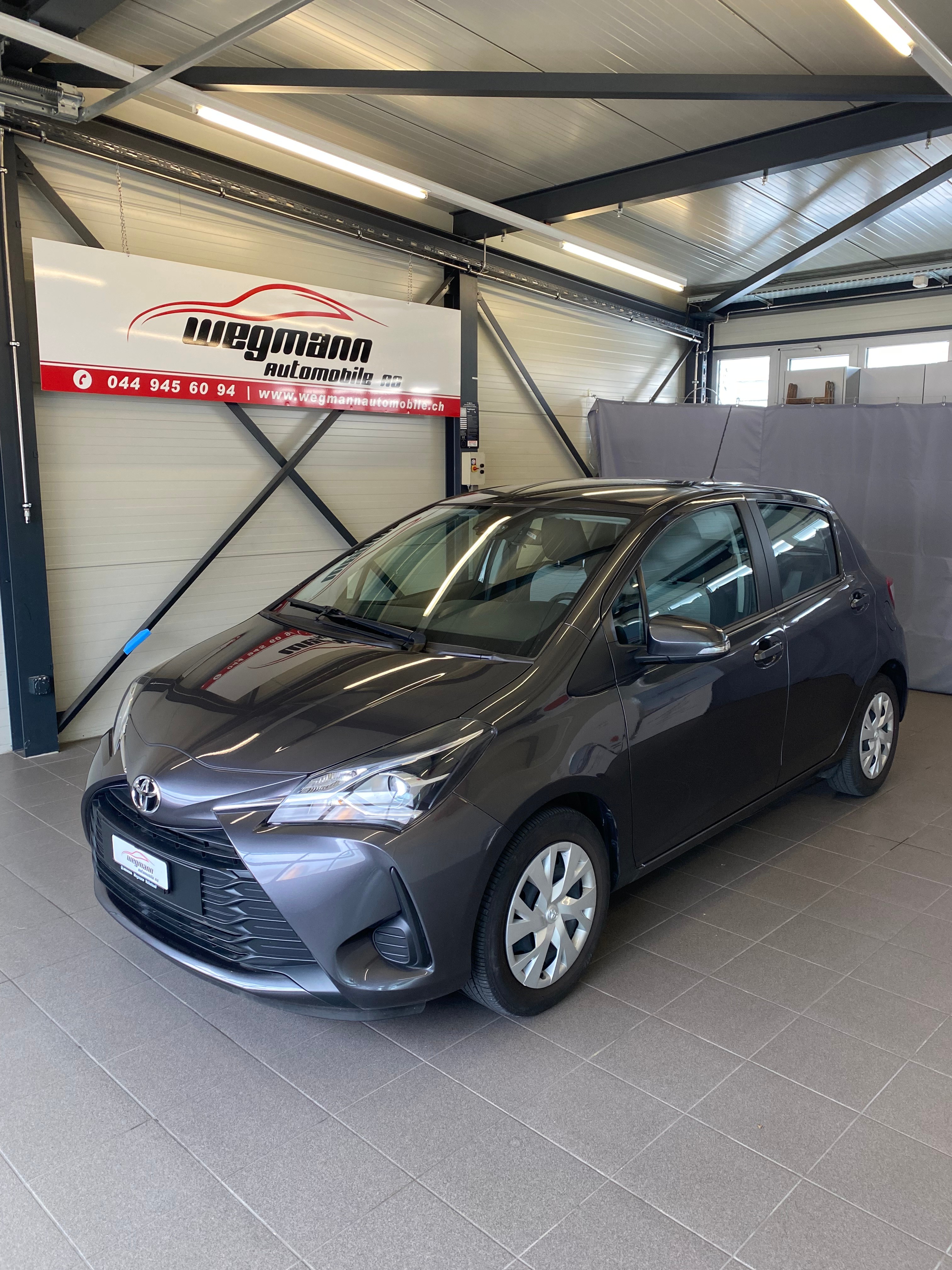 TOYOTA Yaris 1.5 Comfort