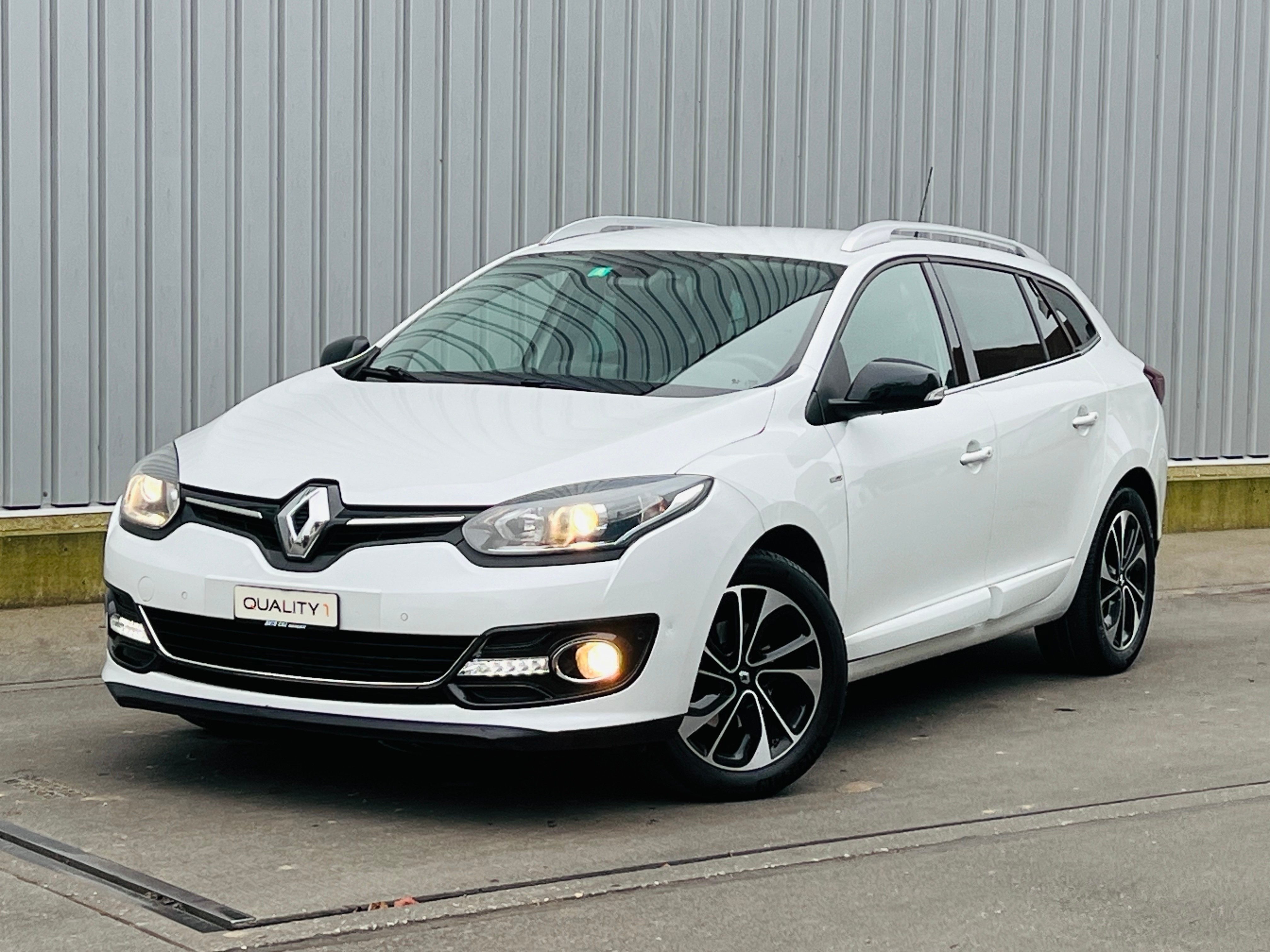 RENAULT Mégane Grandtour 1.2 16V Turbo Bose EDC