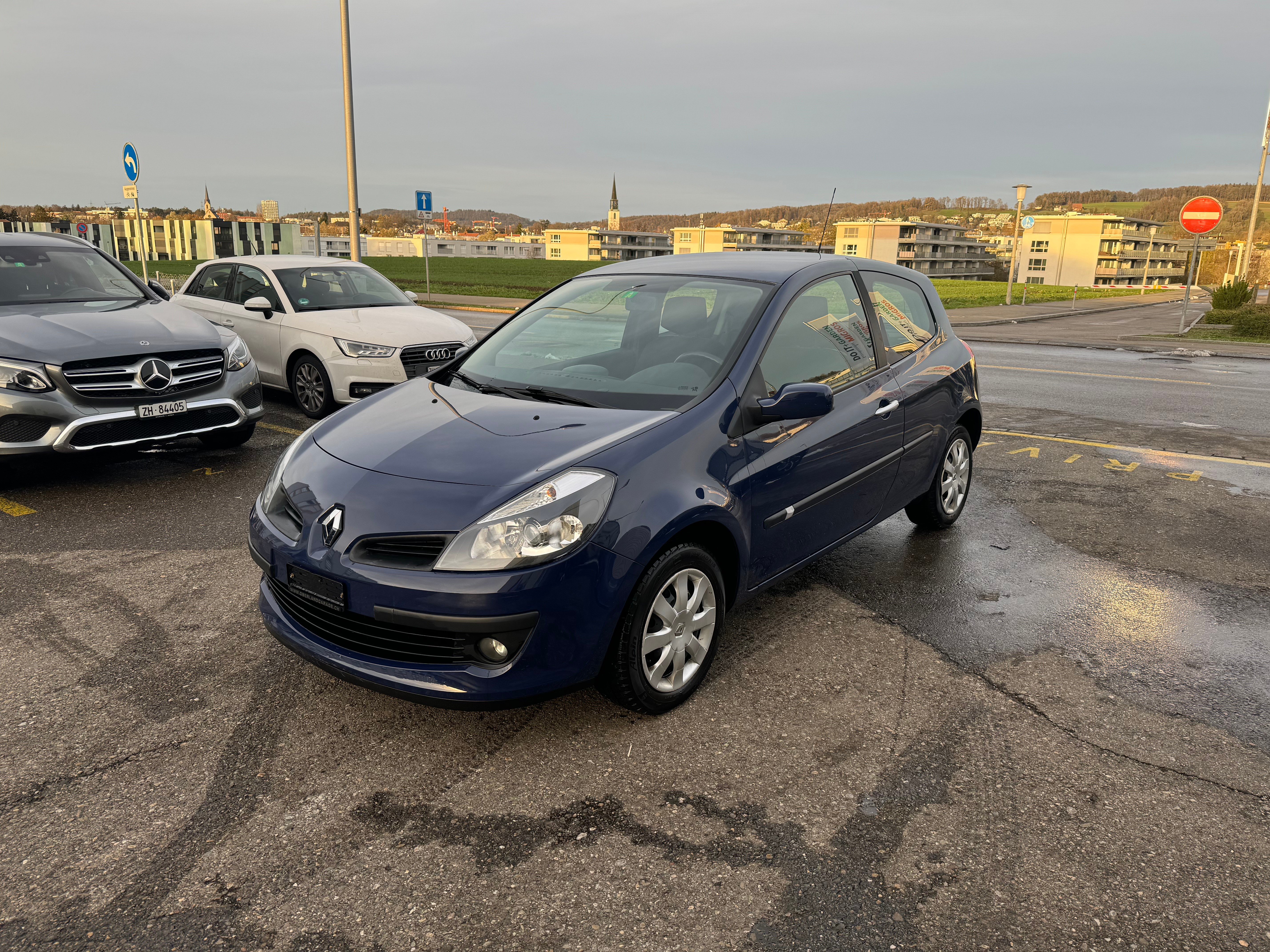 RENAULT Clio 1.4 16V Dynamique