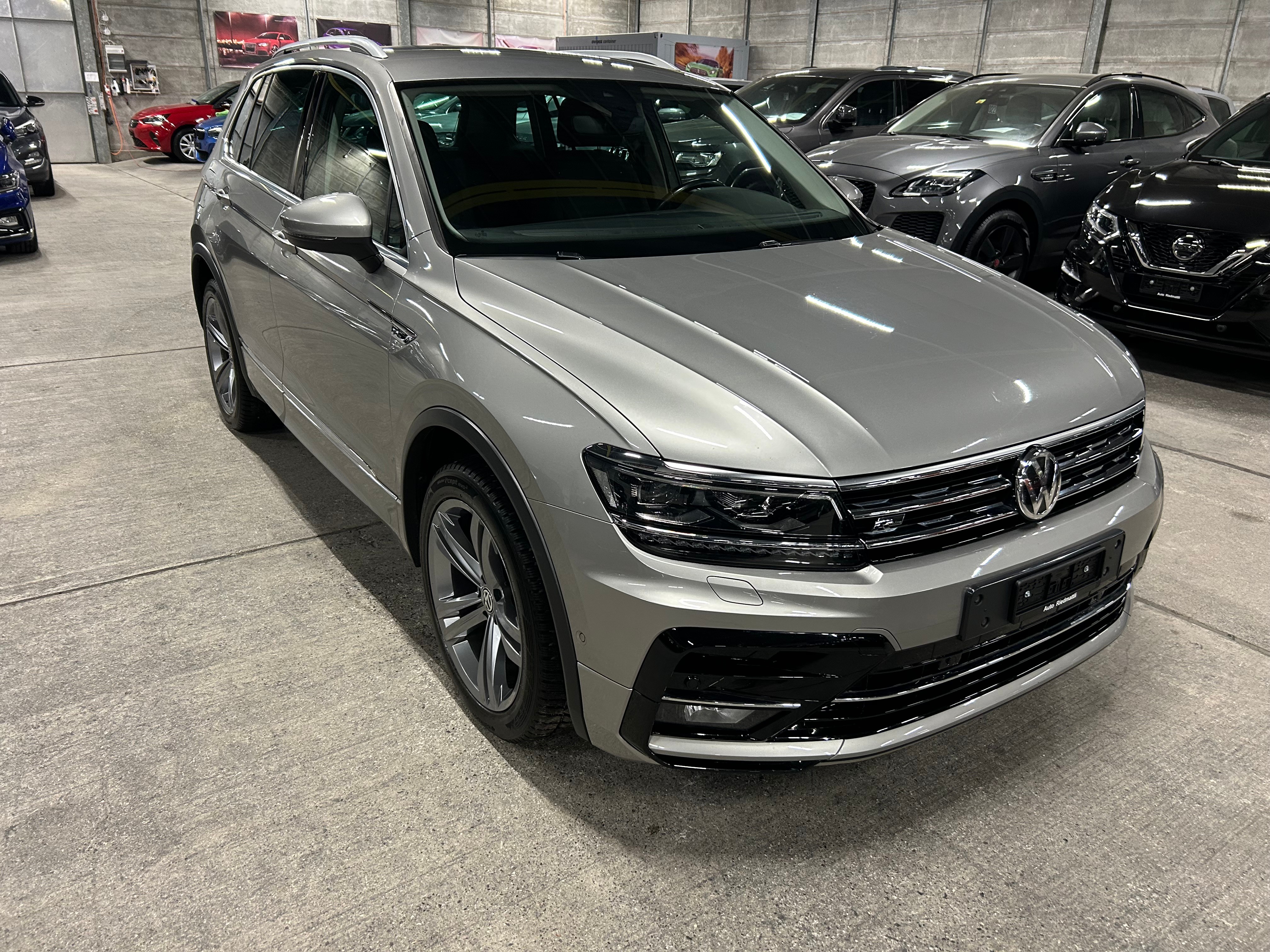 VW Tiguan 2.0 TDI SCR R-LINE 4Motion DSG