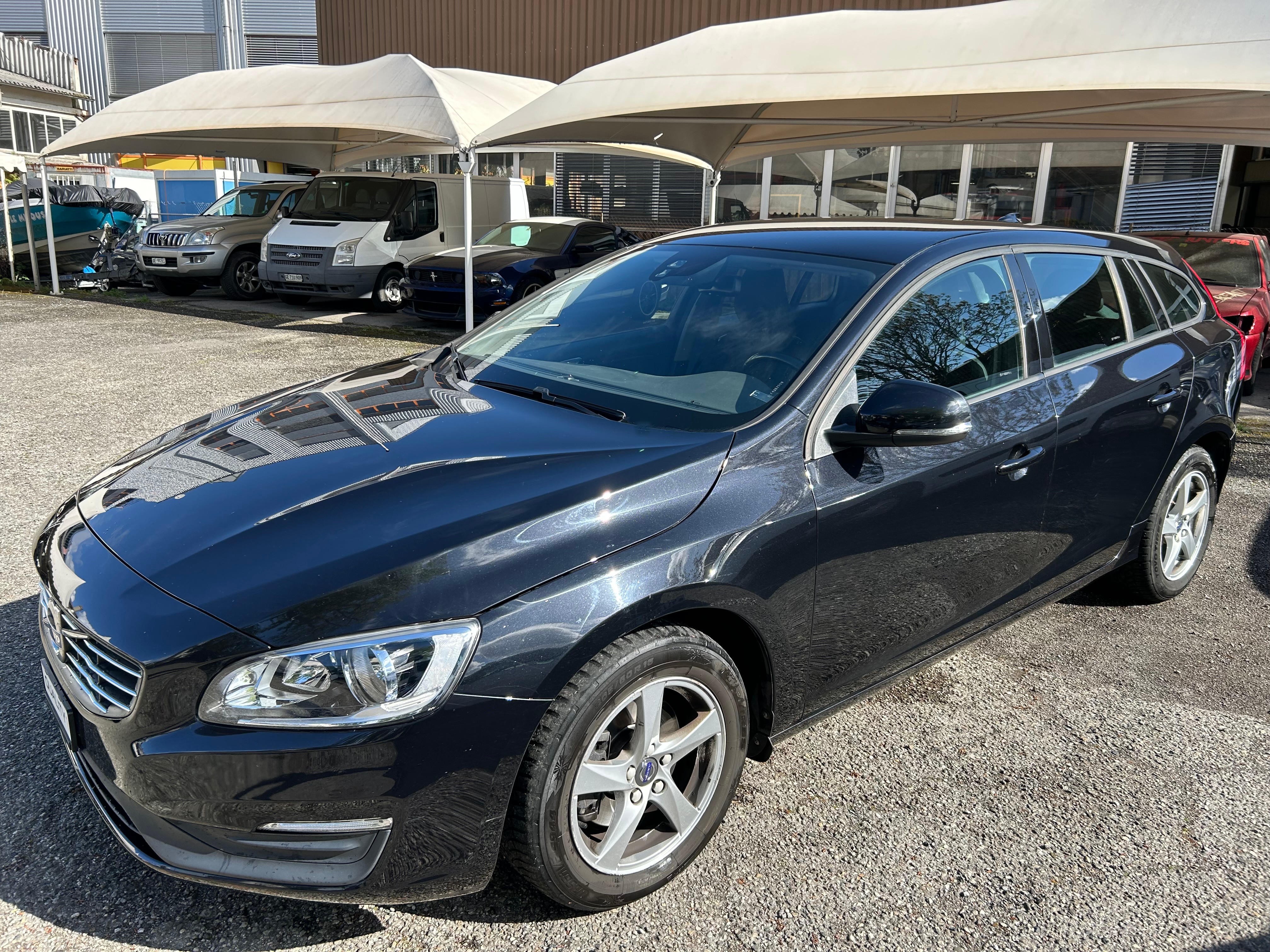 VOLVO V60 D2 Kinetic