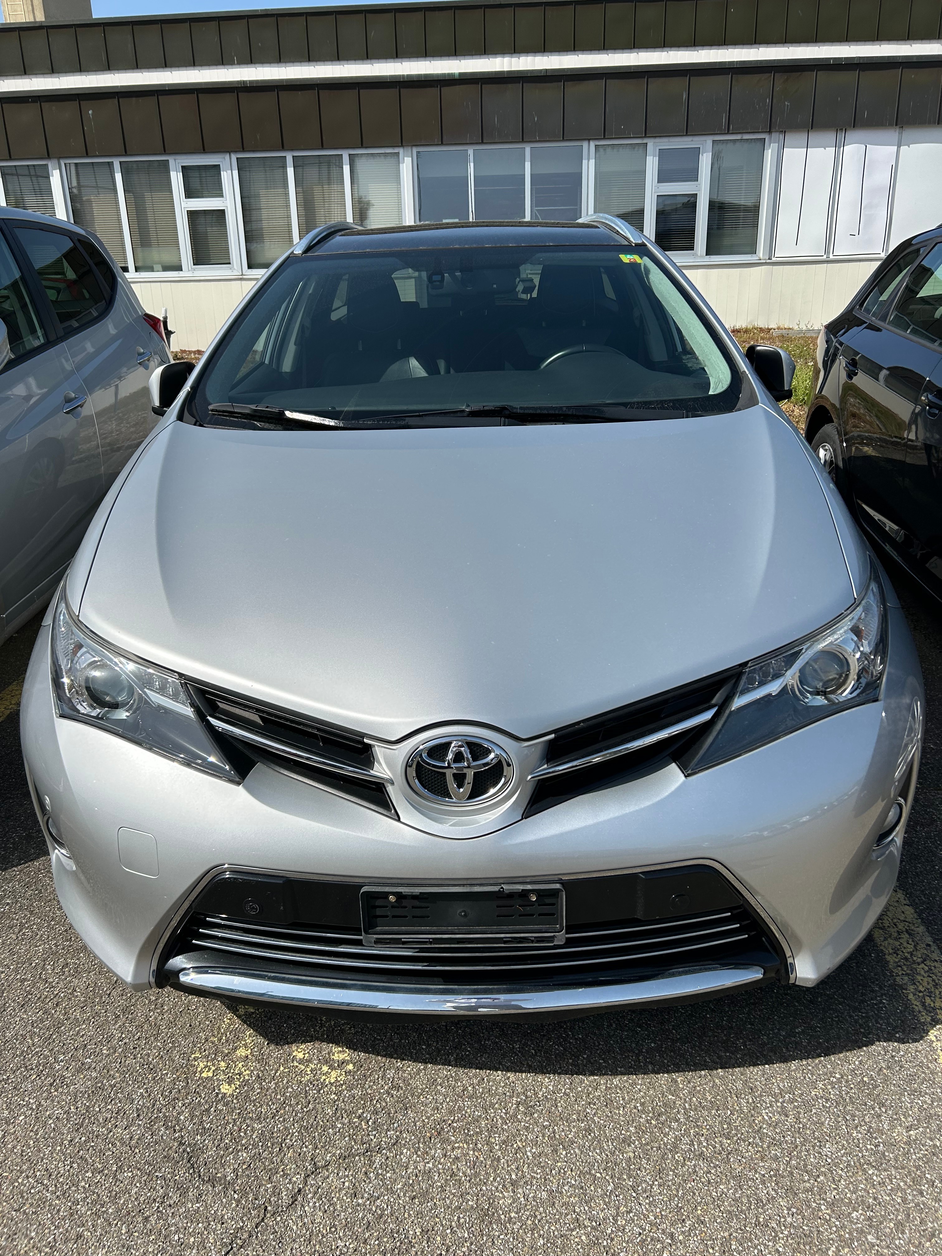 TOYOTA Auris Touring Sports 1.6 Luna