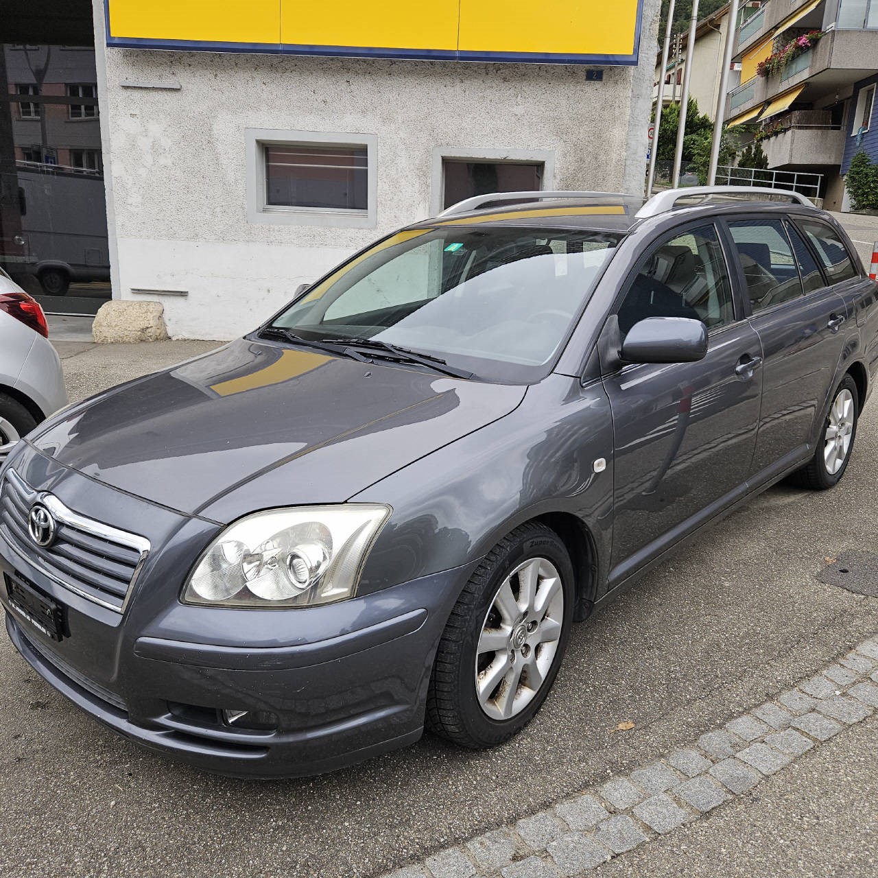 TOYOTA Avensis Wagon 2.2 D-4D Sol