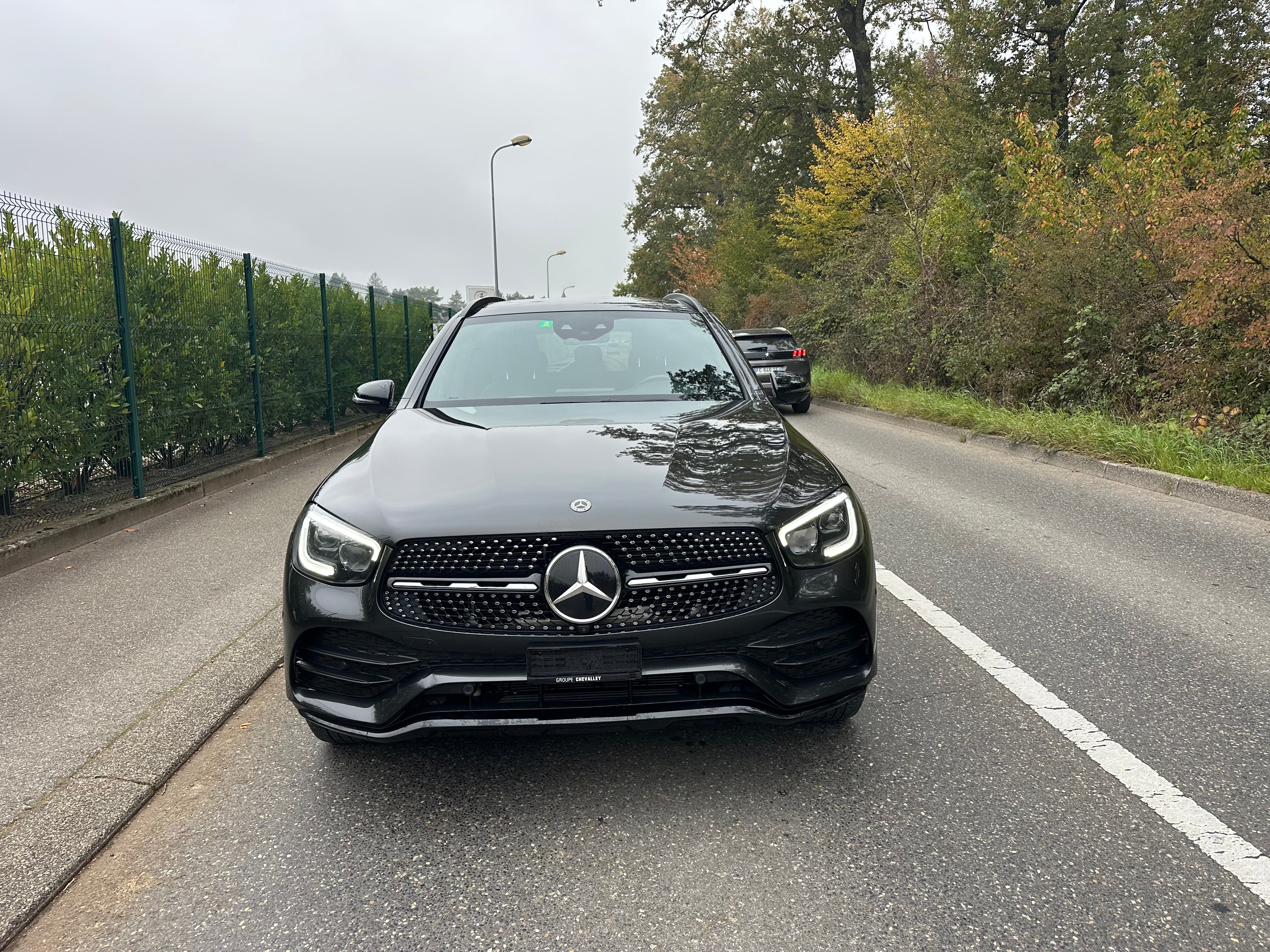 MERCEDES-BENZ GLC 200 AMG Line 4Matic 9G-Tronic