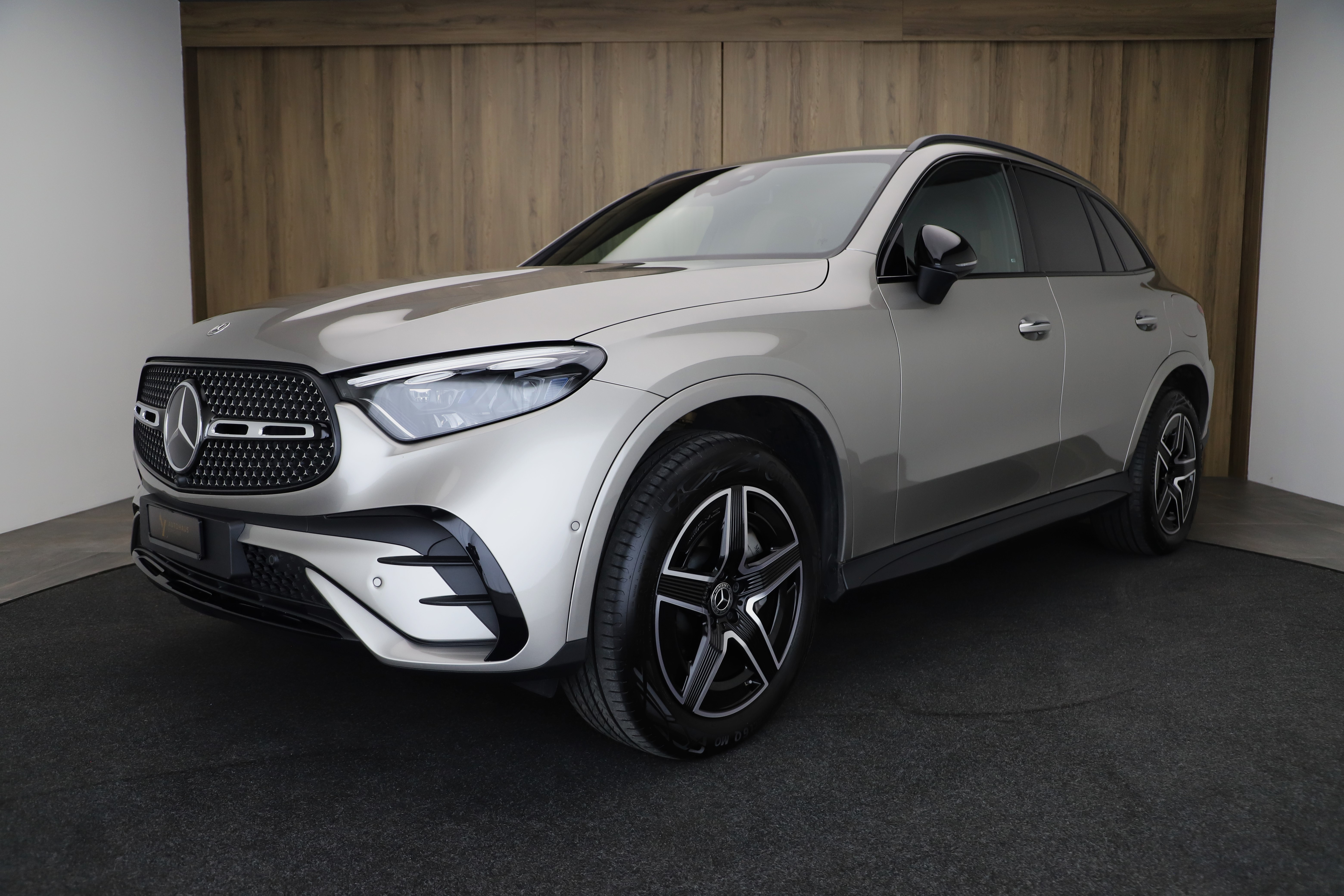 MERCEDES-BENZ GLC 300 e 4Matic 9G-Tronic