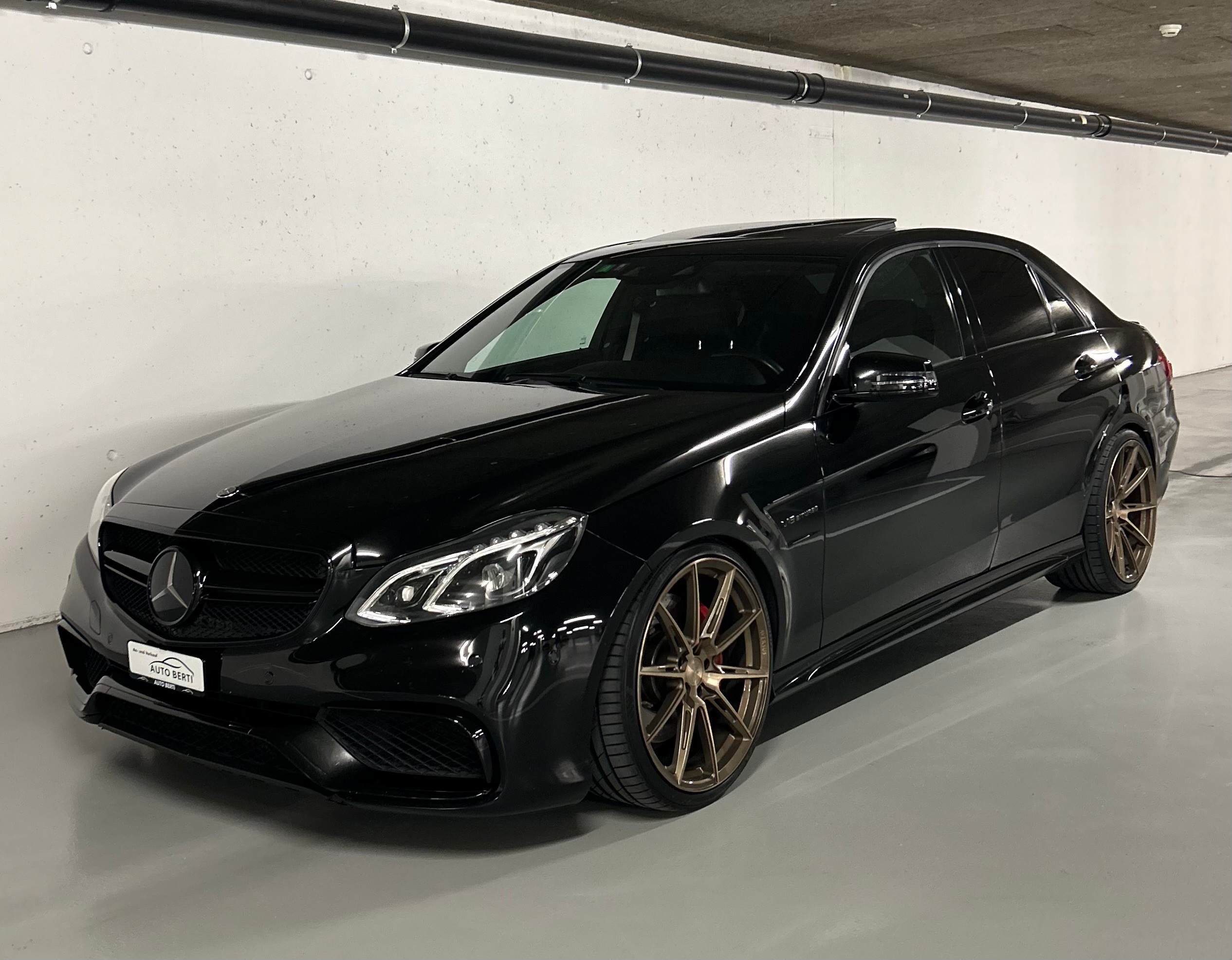 MERCEDES-BENZ E 63 AMG S 4Matic Performance Package