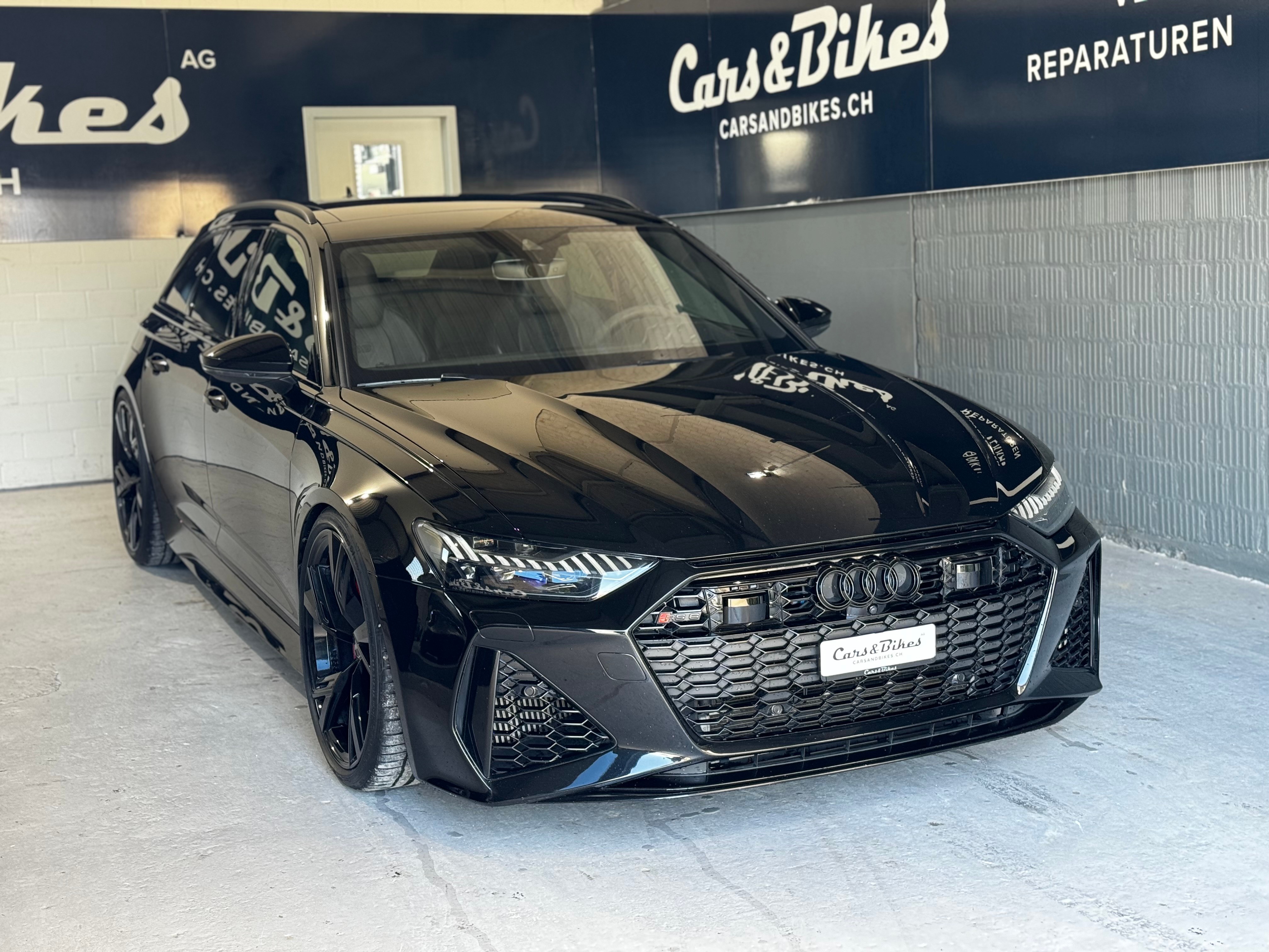 AUDI RS6 Avant 4.0 TFSI V8 quattro