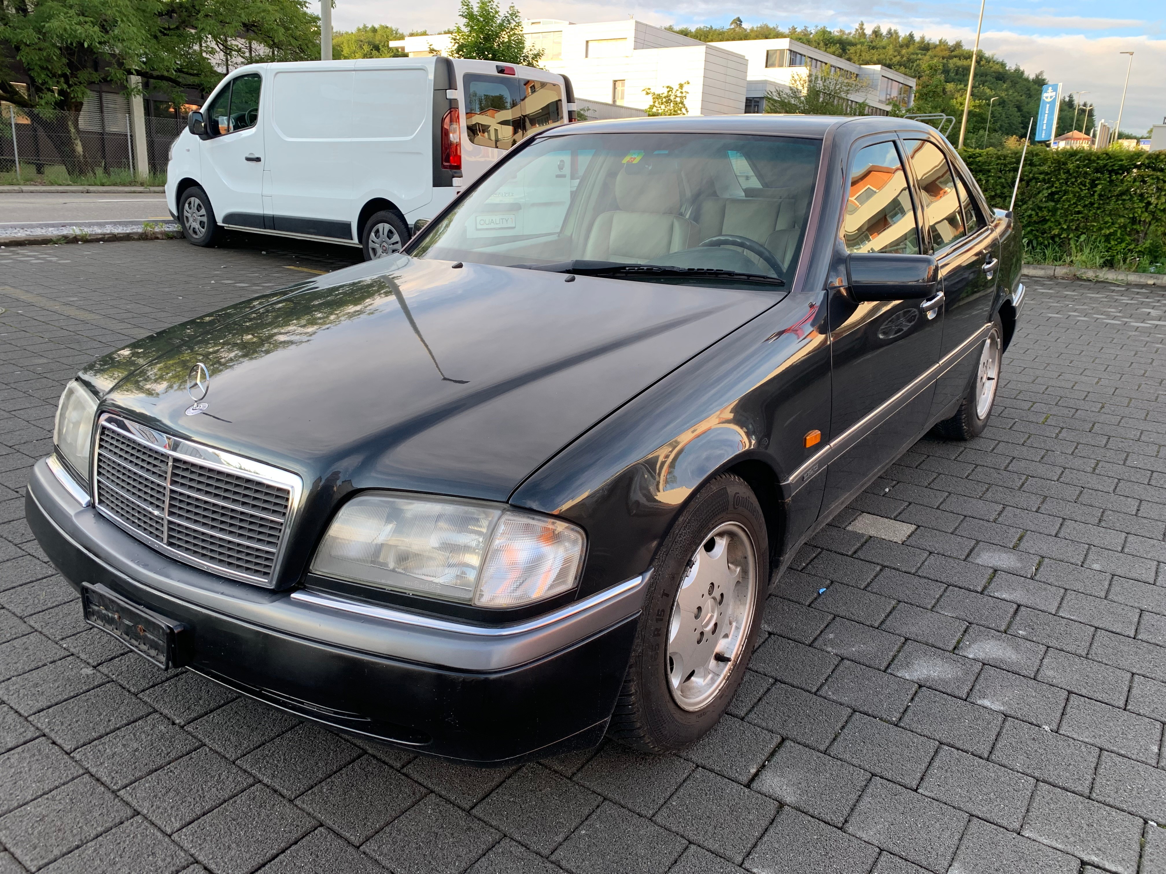 MERCEDES-BENZ C 220 Elégance