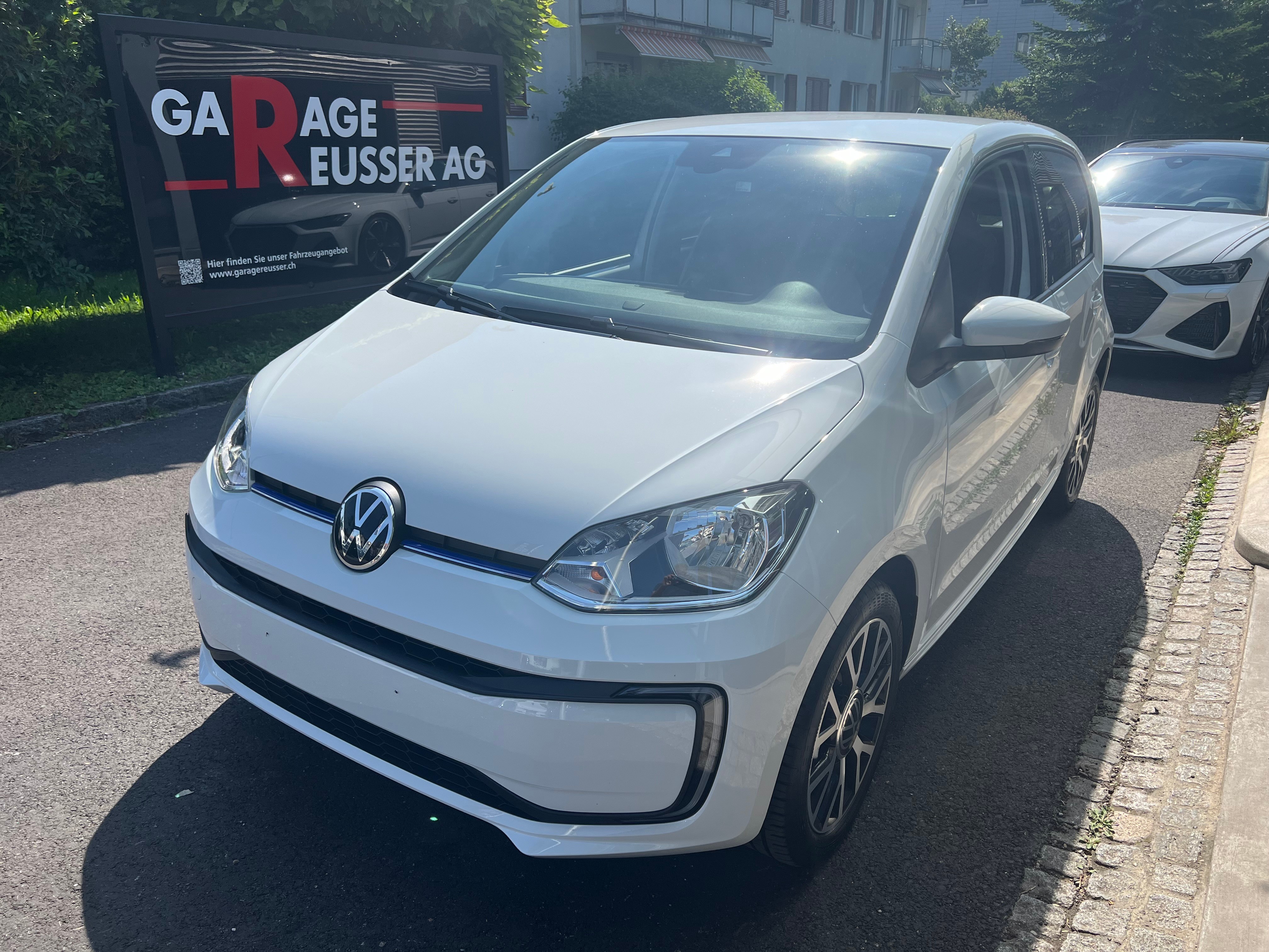 VW E-UP ***VOLLAUSSTATTUNG & NEUPREIS 31500 SFR***