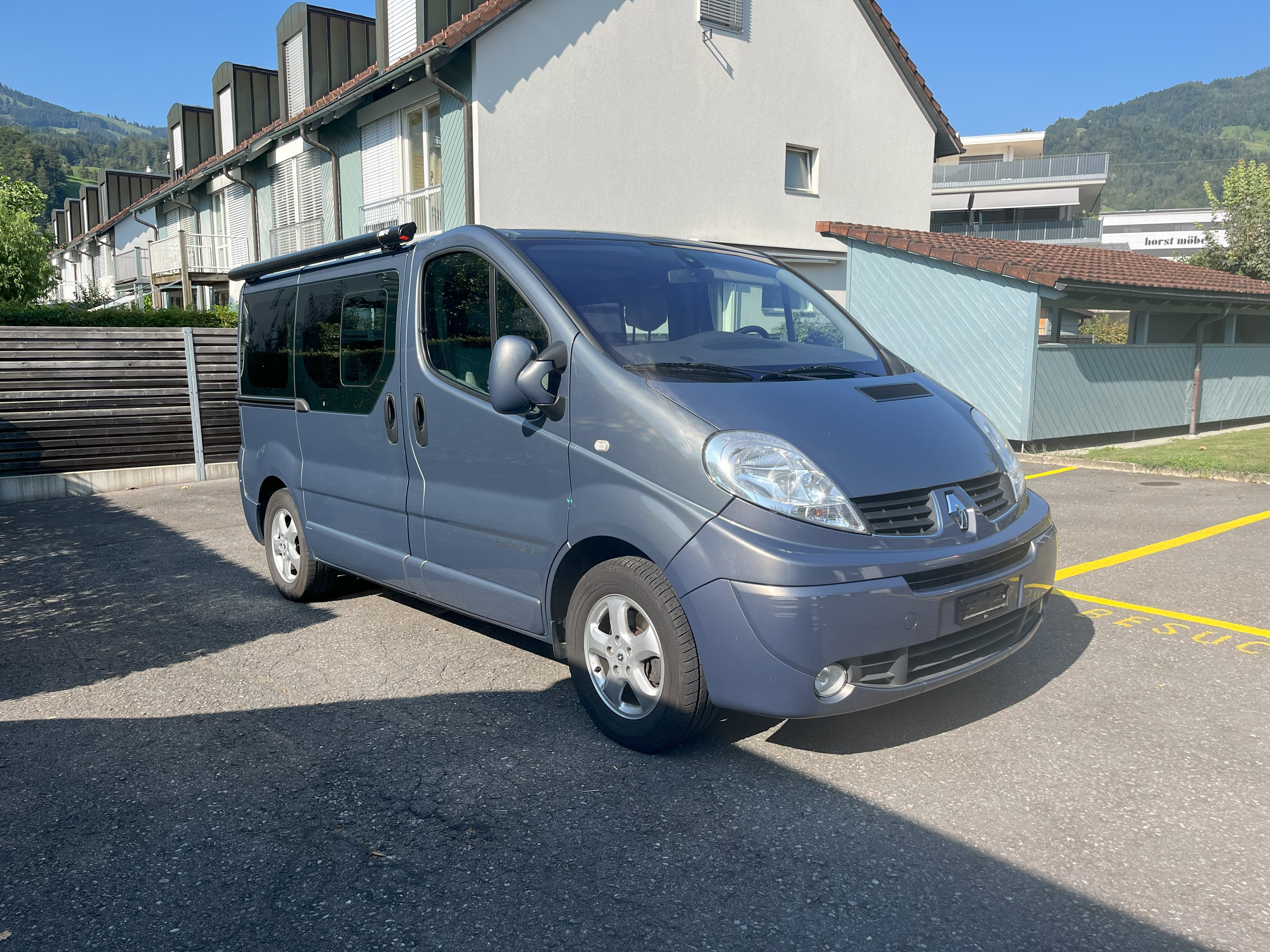 RENAULT Trafic 2.0 dCi Generation Happy Family