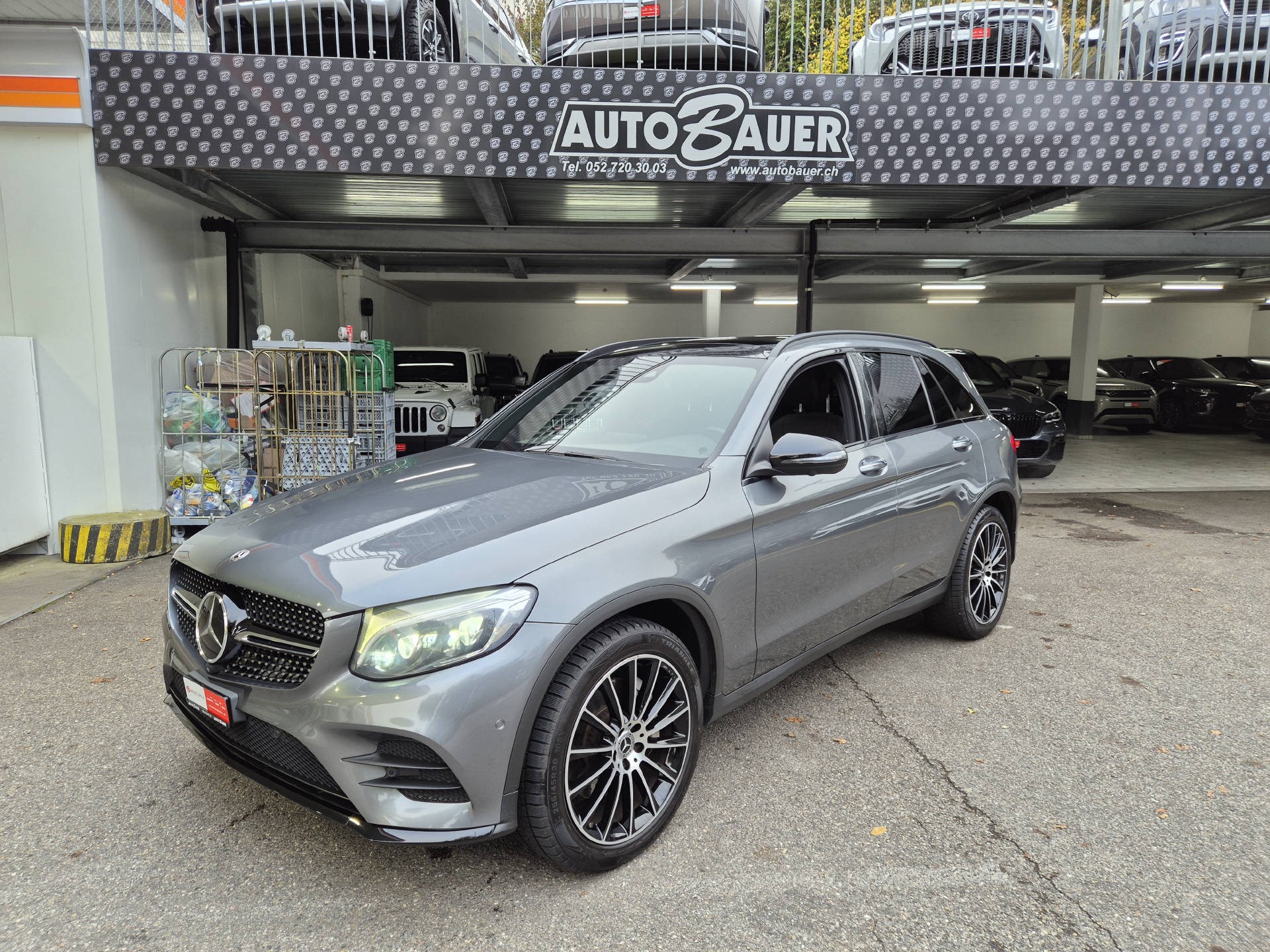 MERCEDES-BENZ GLC 300 AMG Line 4m