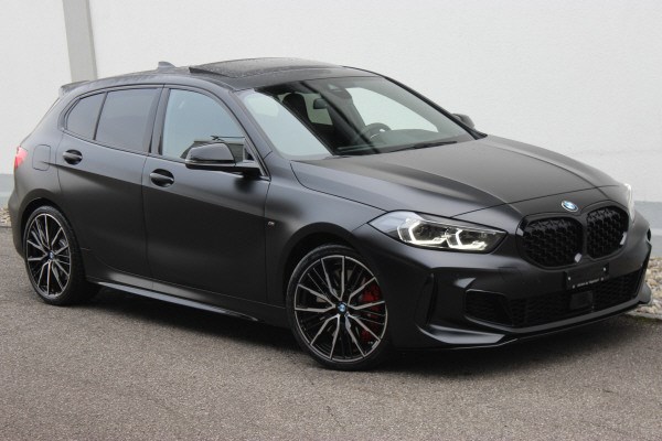 BMW M135i xDrive Individual *FROZEN BLACK METALLIC*