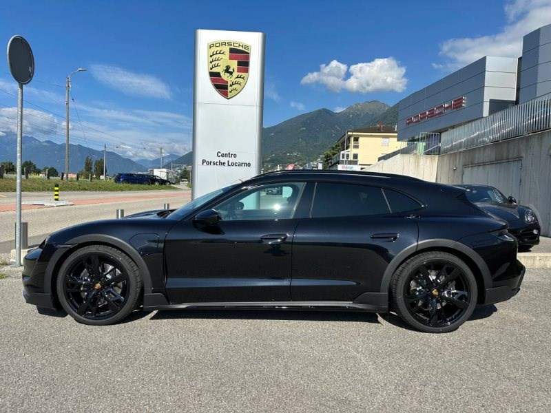 PORSCHE TAYCAN 4 Cross Turismo