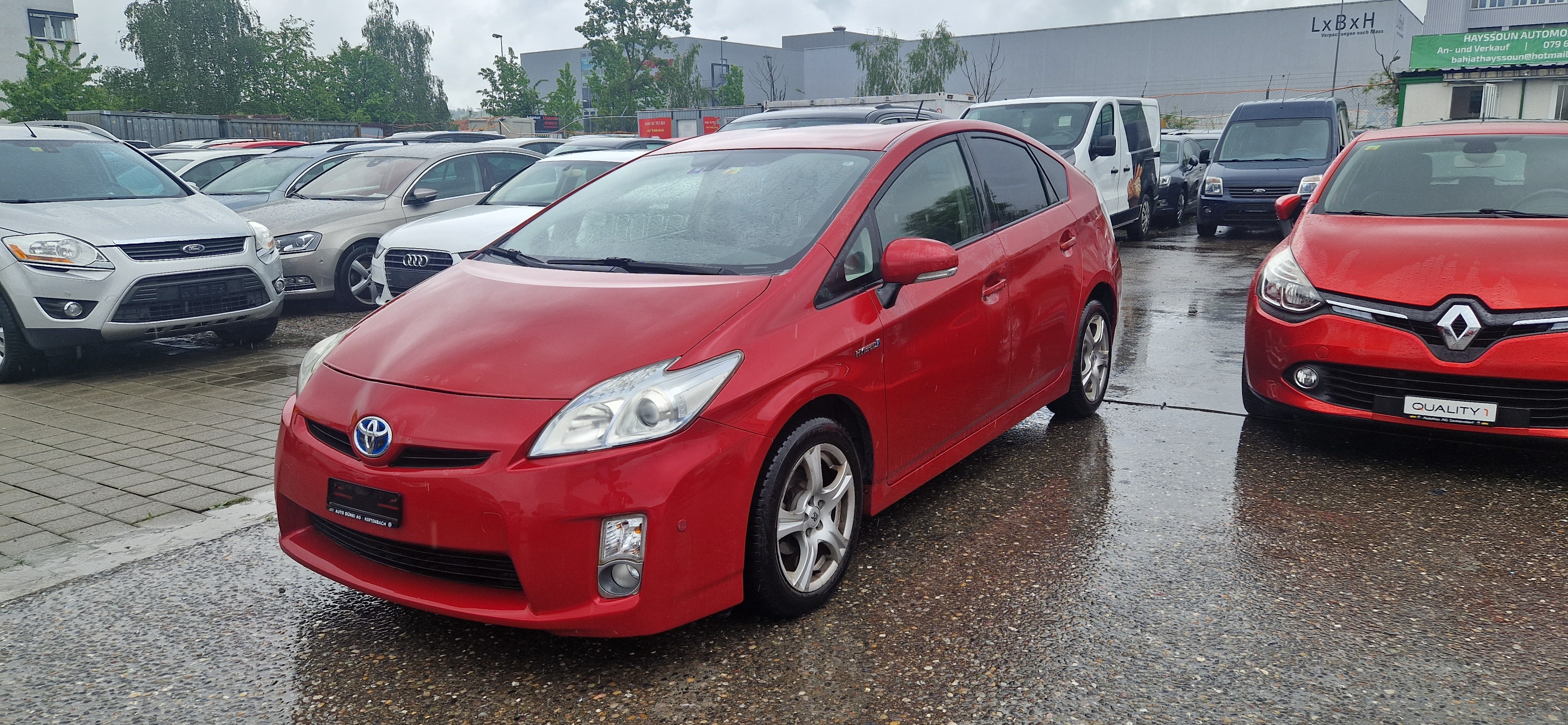 TOYOTA Prius 1.8 16V HSD Luna