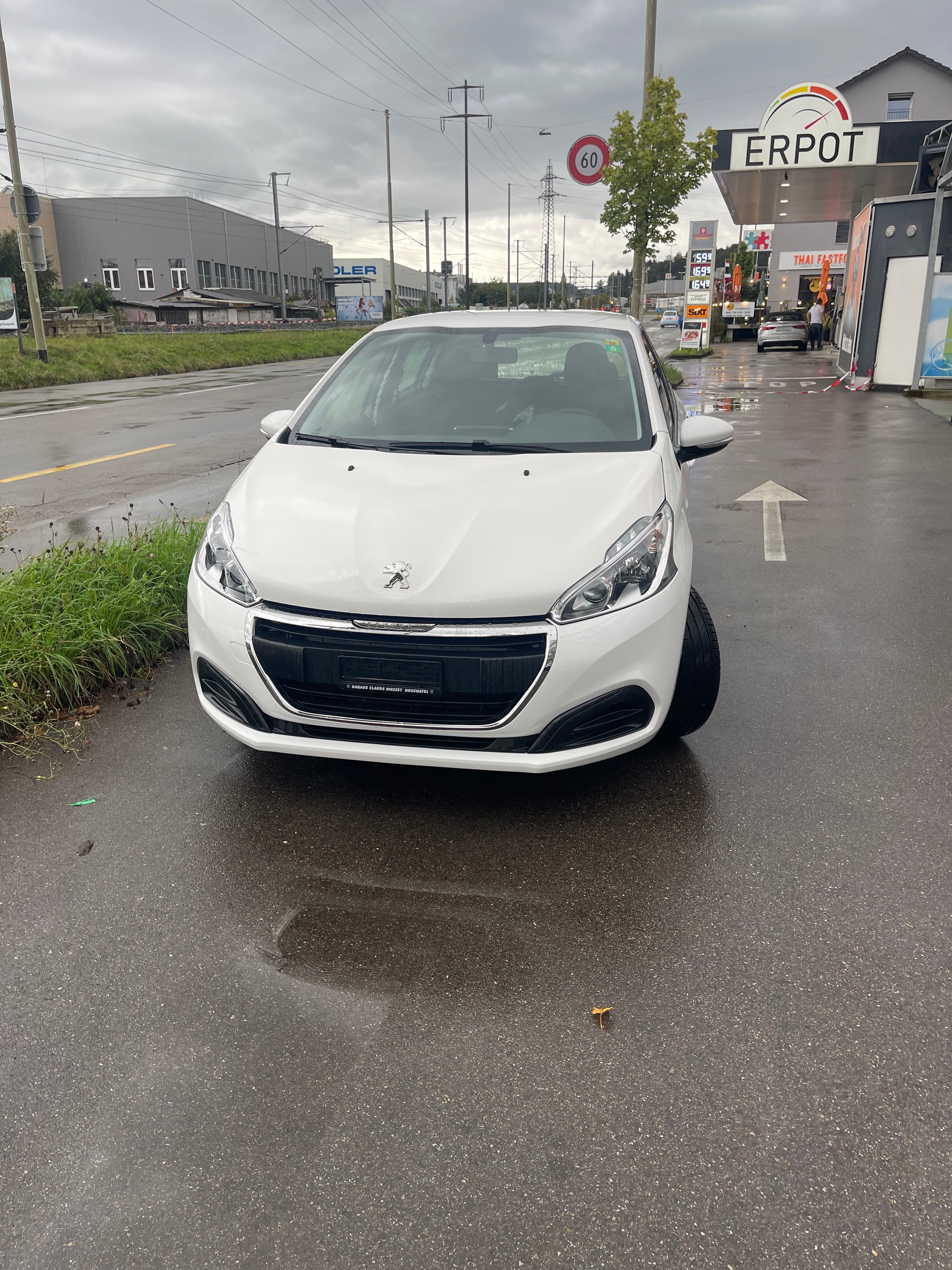 PEUGEOT 208 1.5 BlueHDi Active