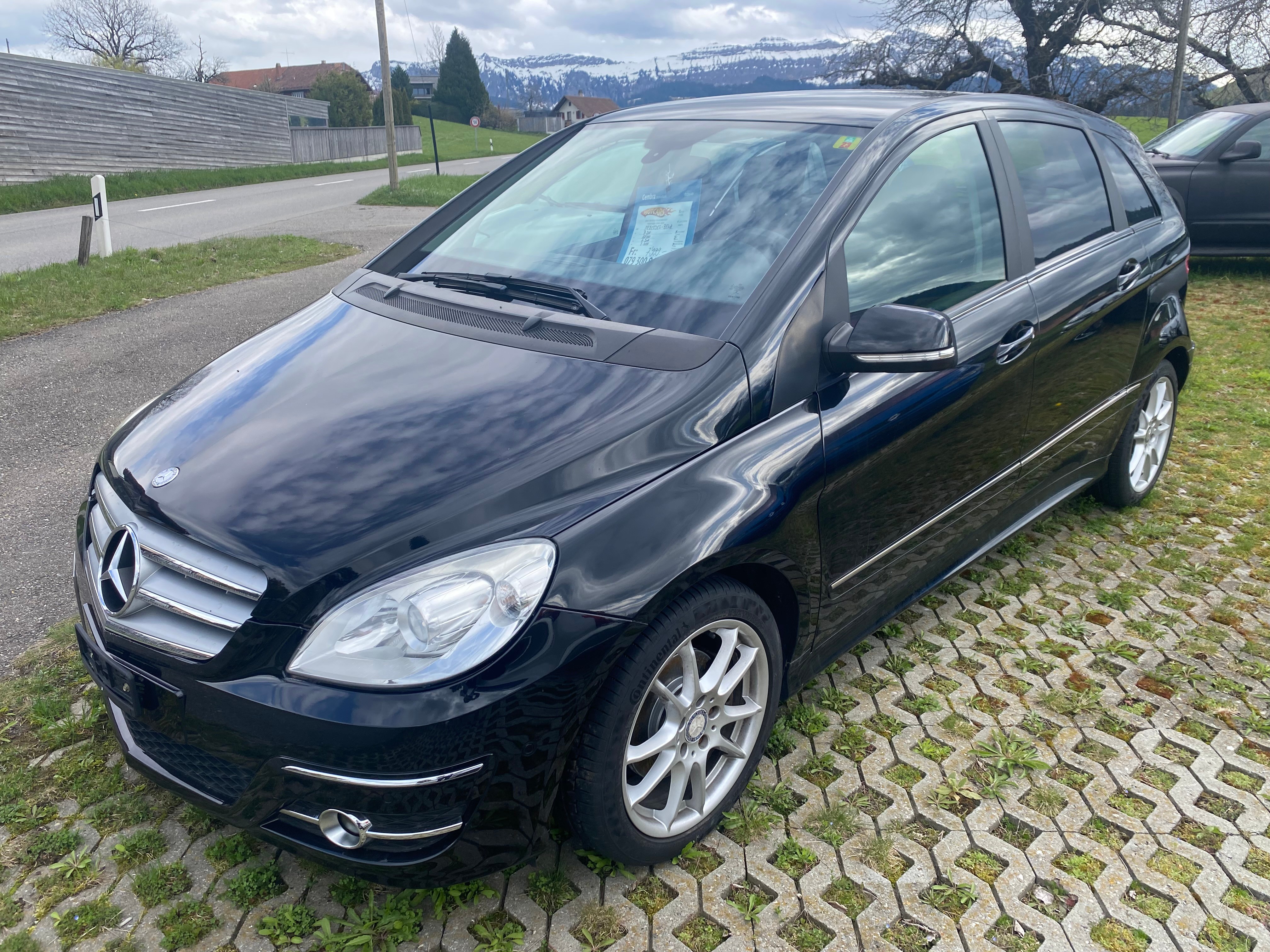 MERCEDES-BENZ B 200