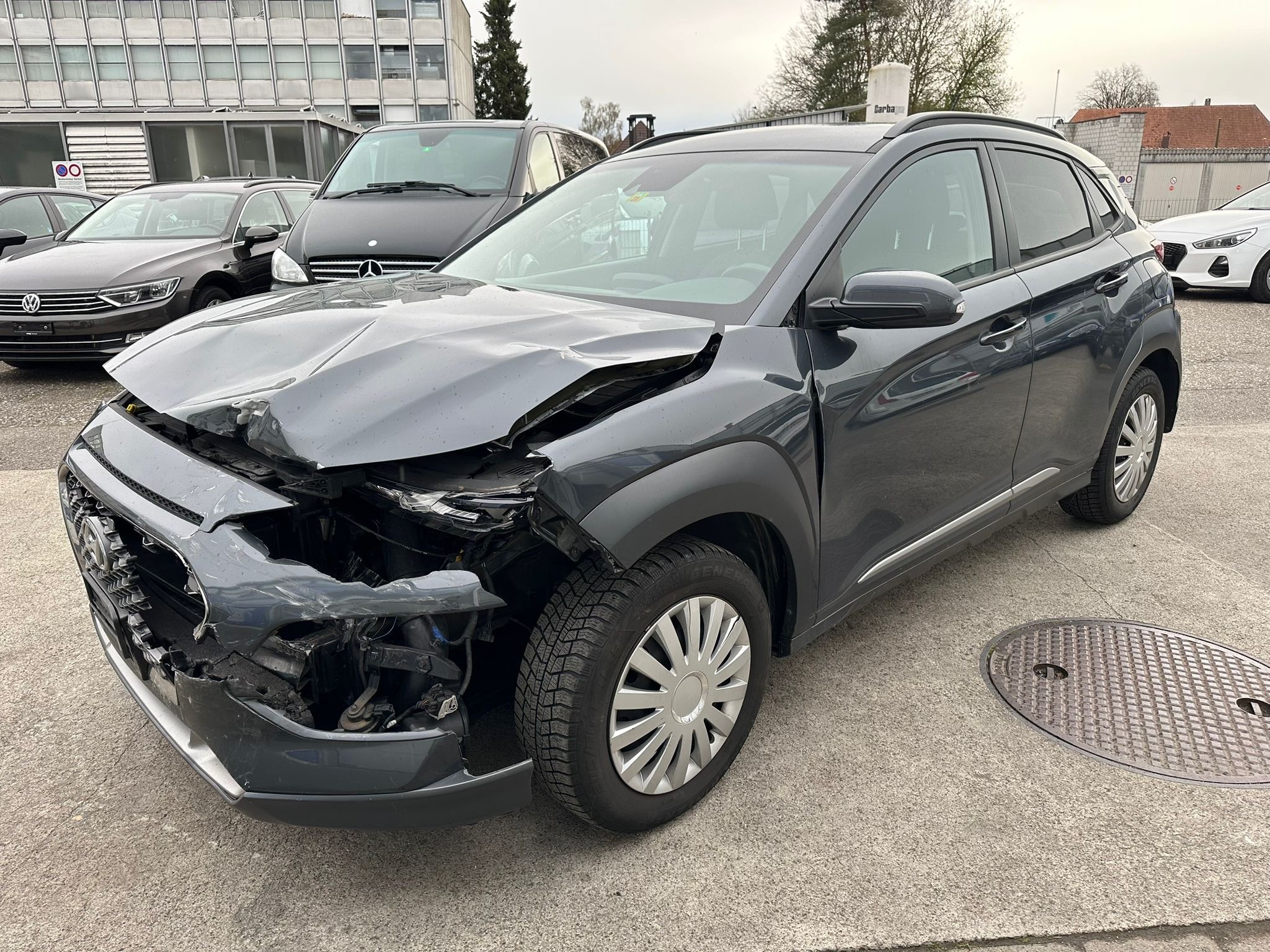 HYUNDAI Kona 1.0 T-GDi Launch Plus 2WD