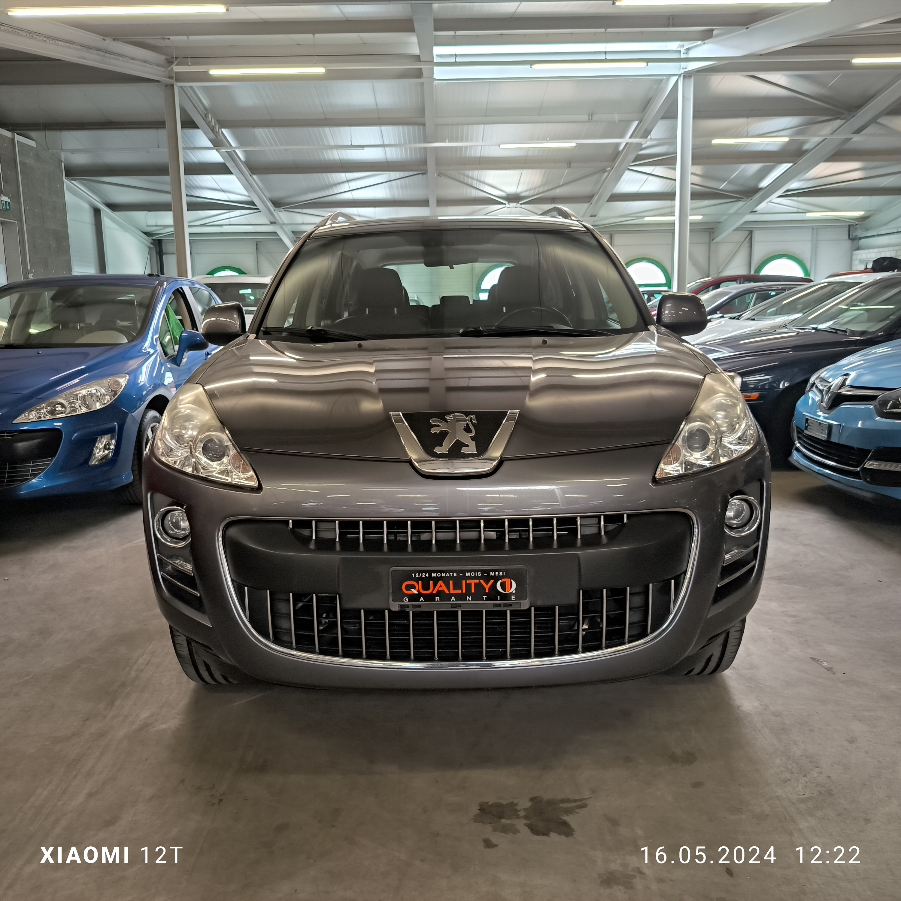 PEUGEOT 4007 2.2 HDi Dynamic