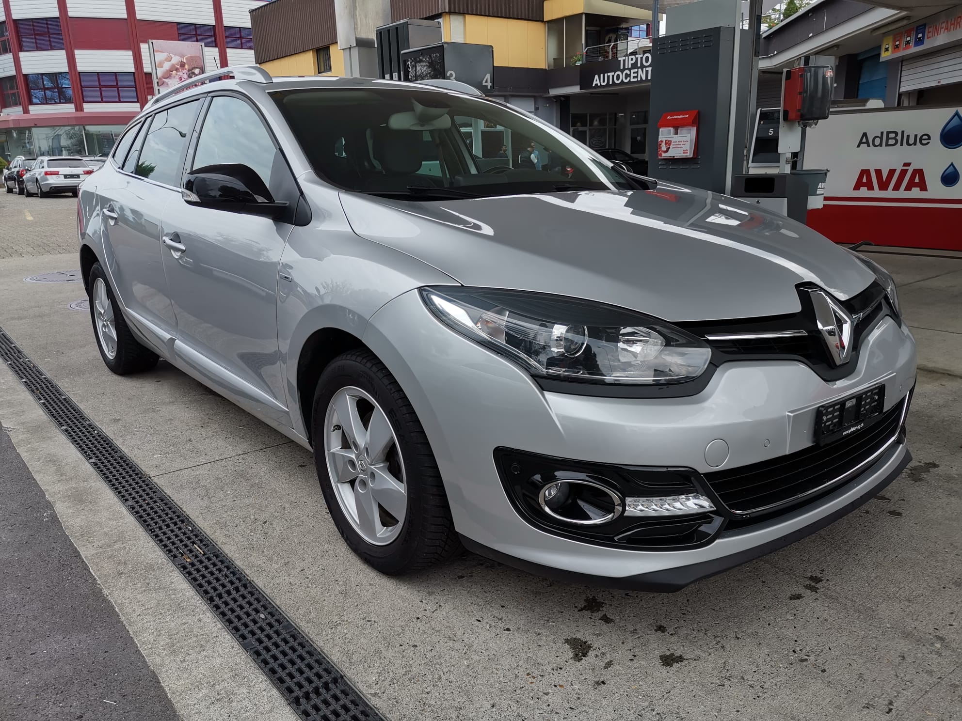 RENAULT Mégane Grandtour 1.2 16V Turbo Limited EDC