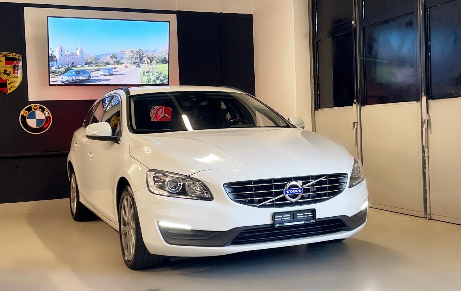 VOLVO V60 D2 Momentum Geartronic