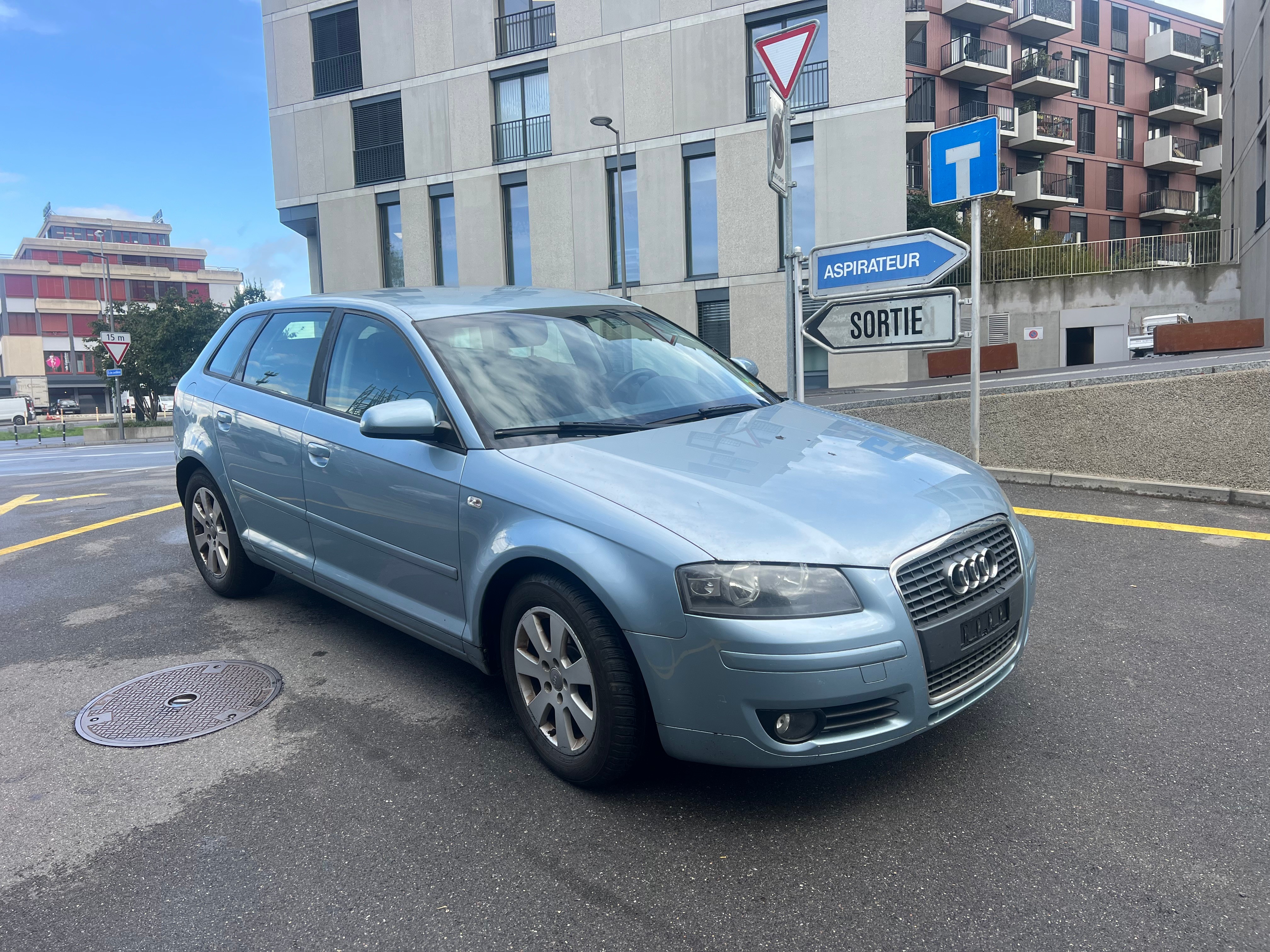 AUDI A3 Sportback 1.6 FSI Attraction