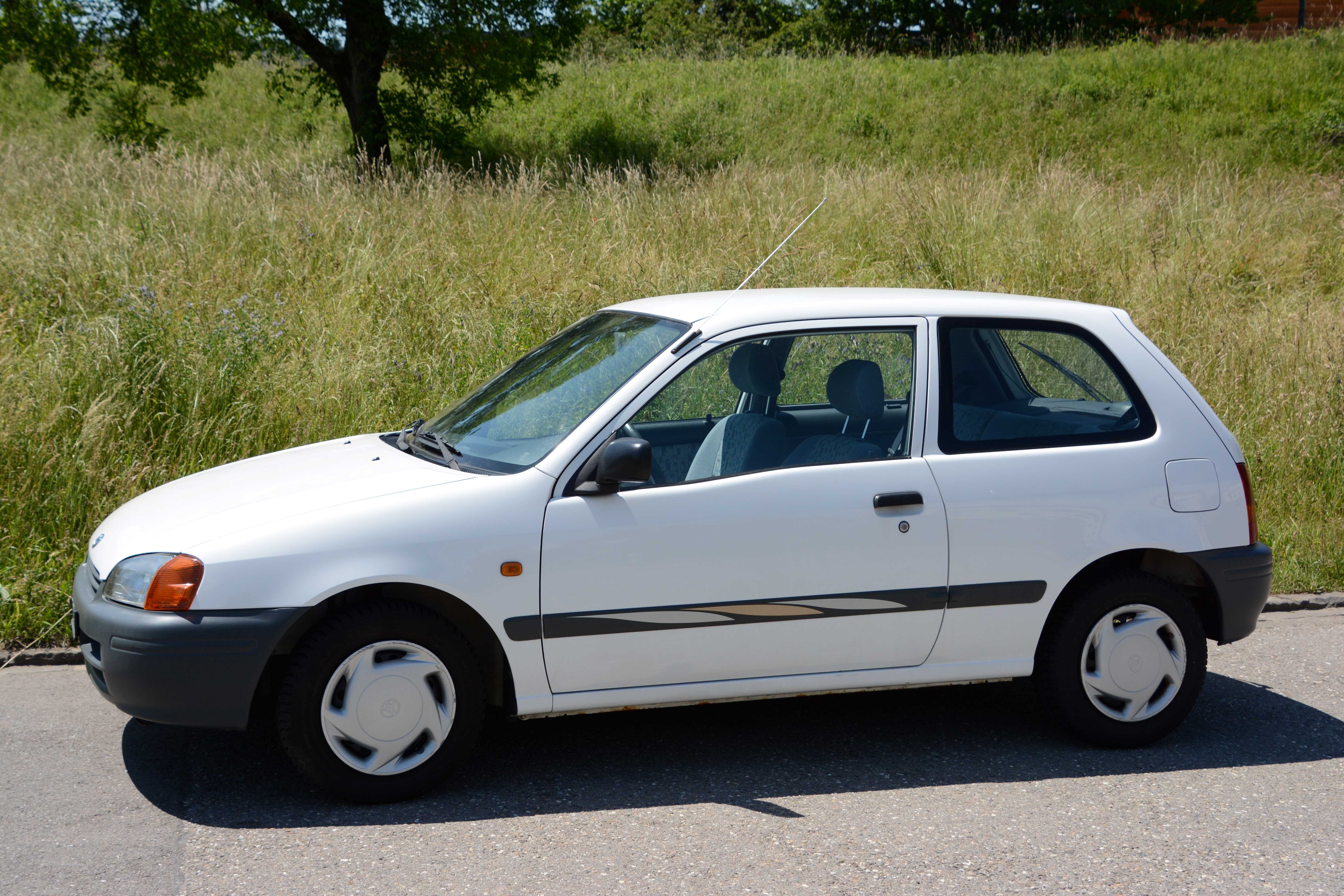 TOYOTA Starlet 1.3